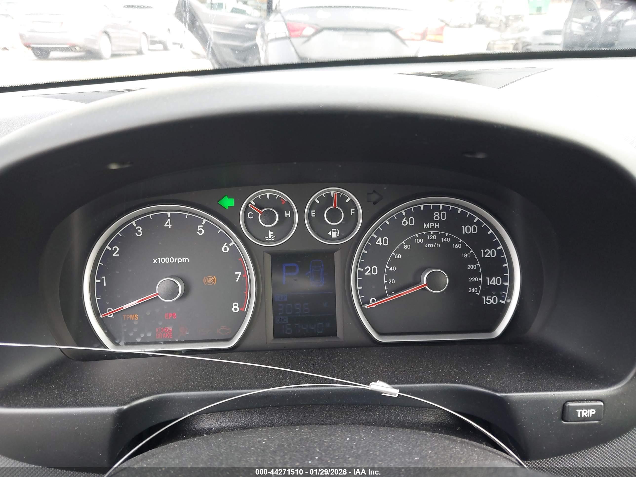 HYUNDAI ELANTRA image 7