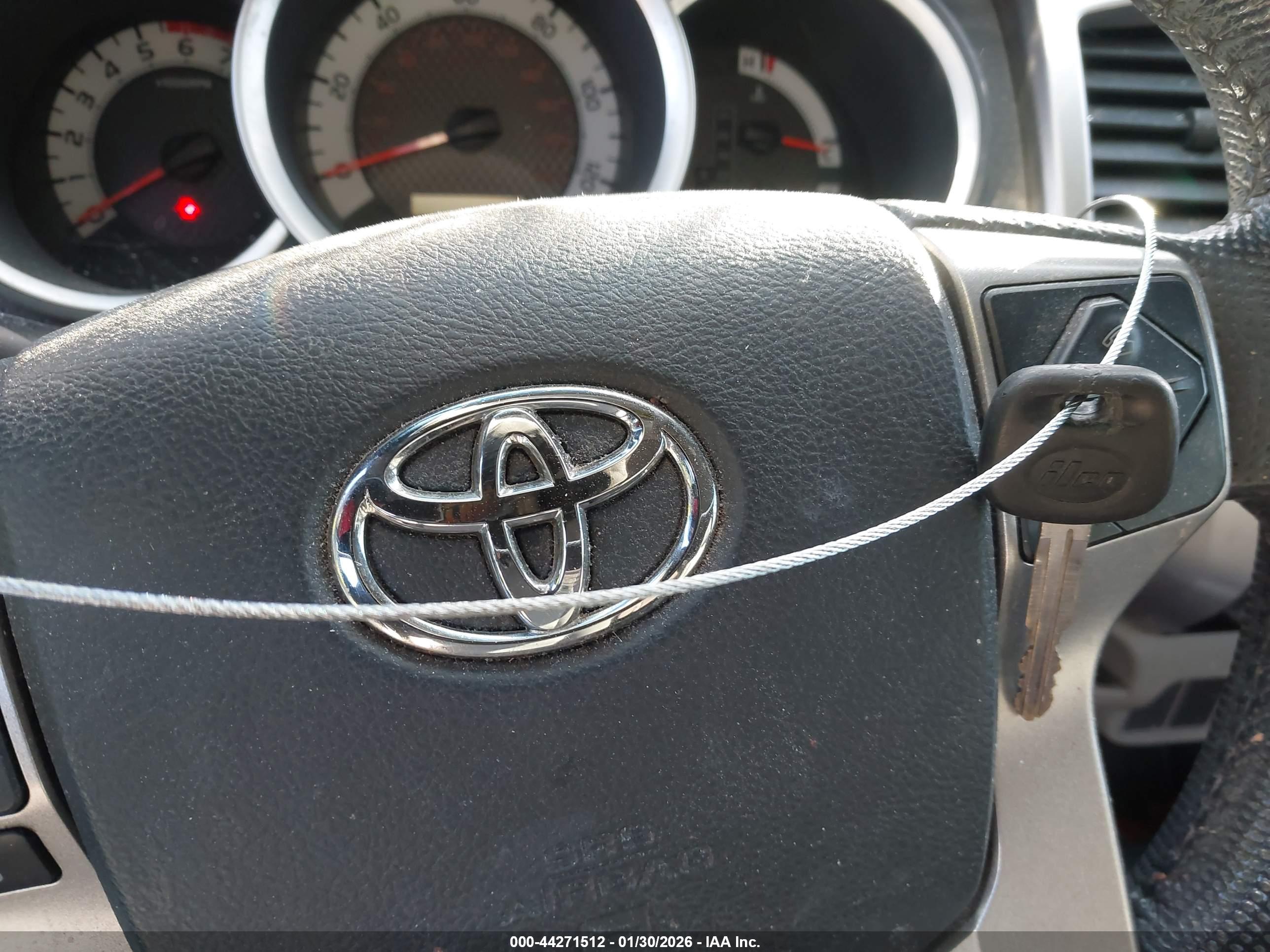 TOYOTA TACOMA image 11