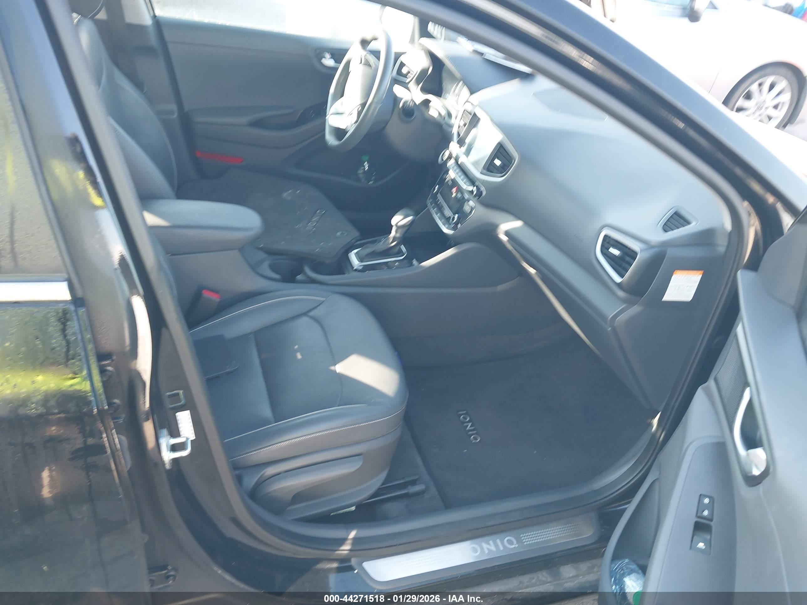 HYUNDAI IONIQ image 5