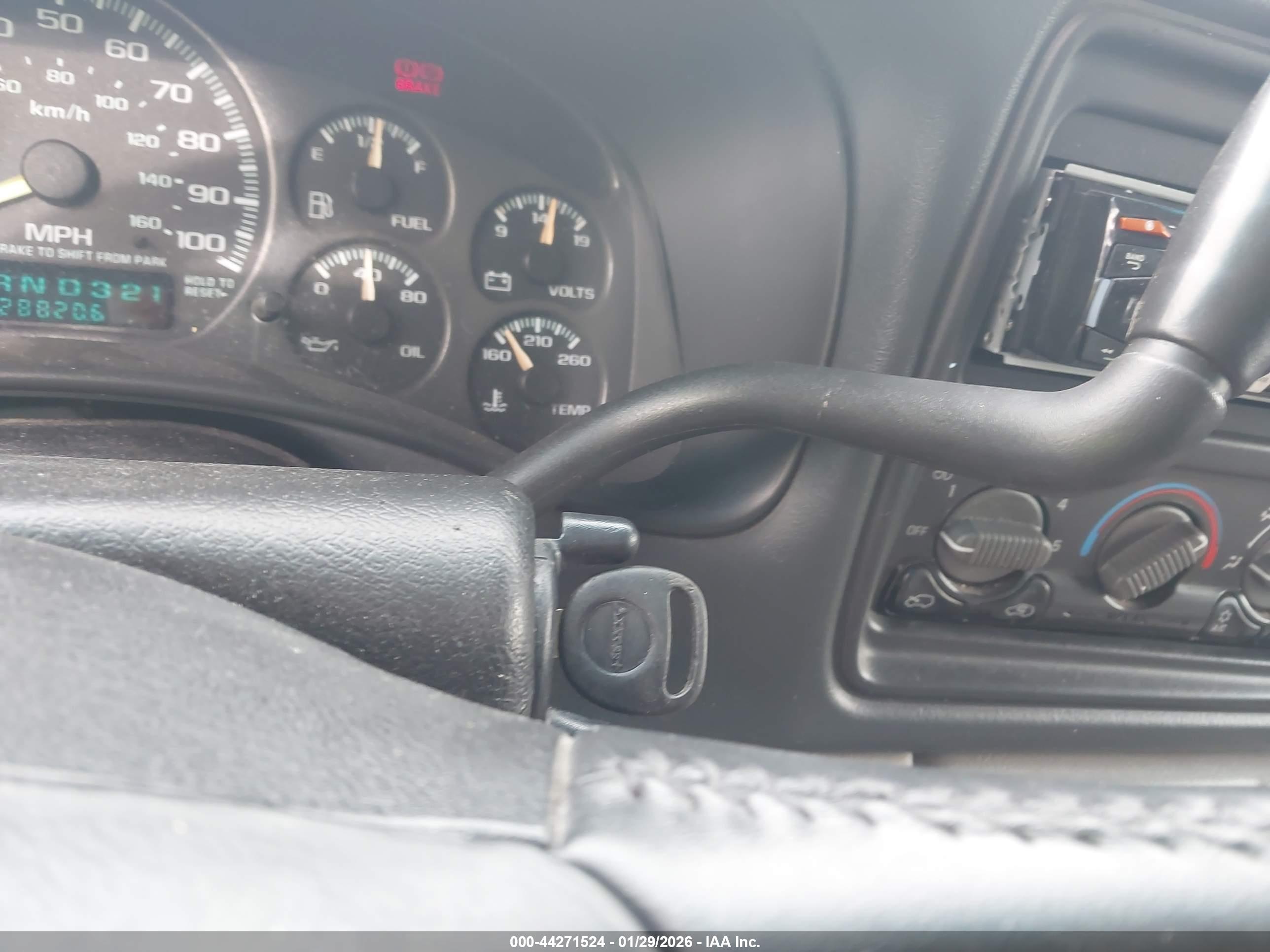 CHEVROLET TAHOE image 11