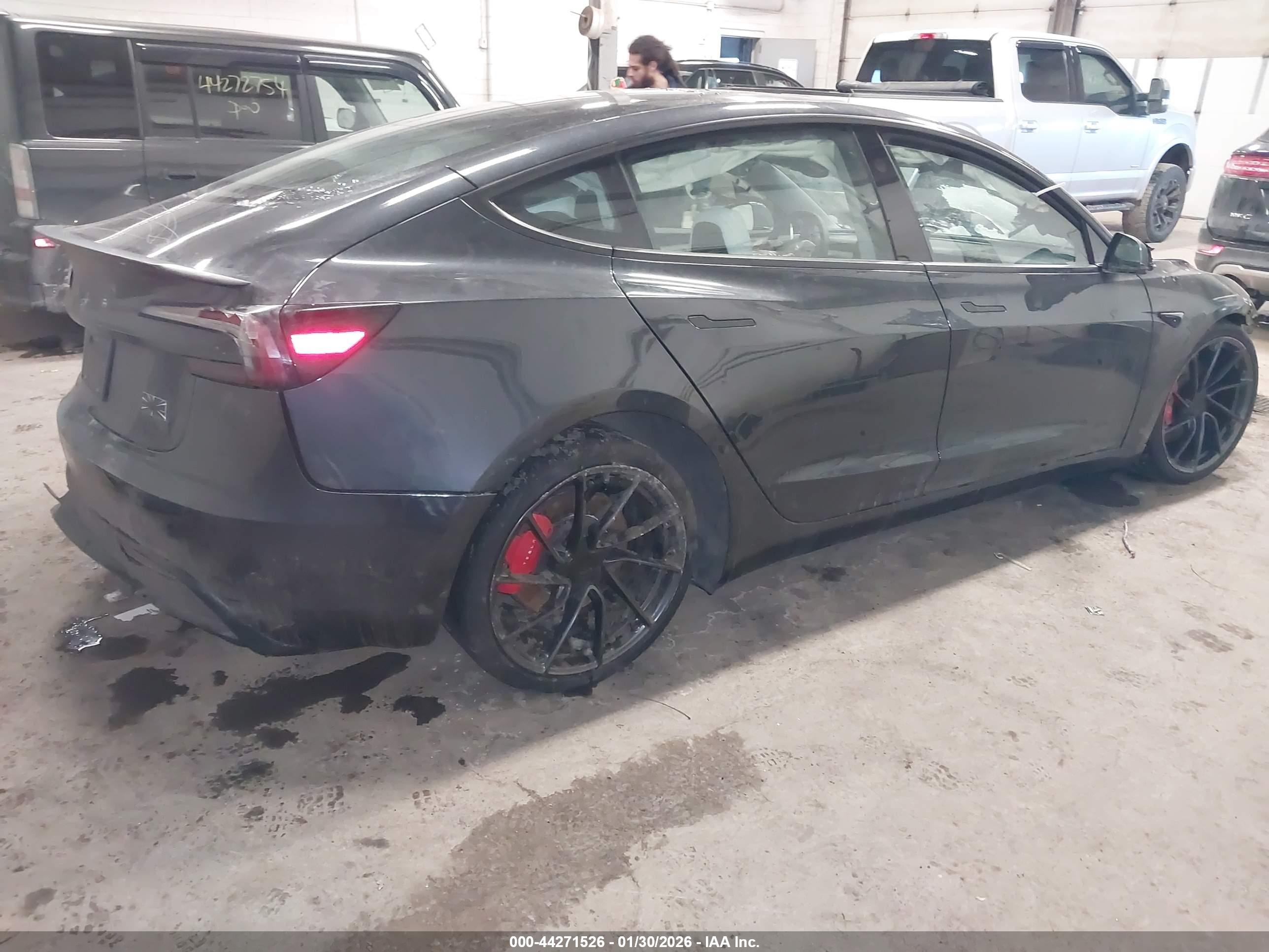 TESLA MODEL image 2