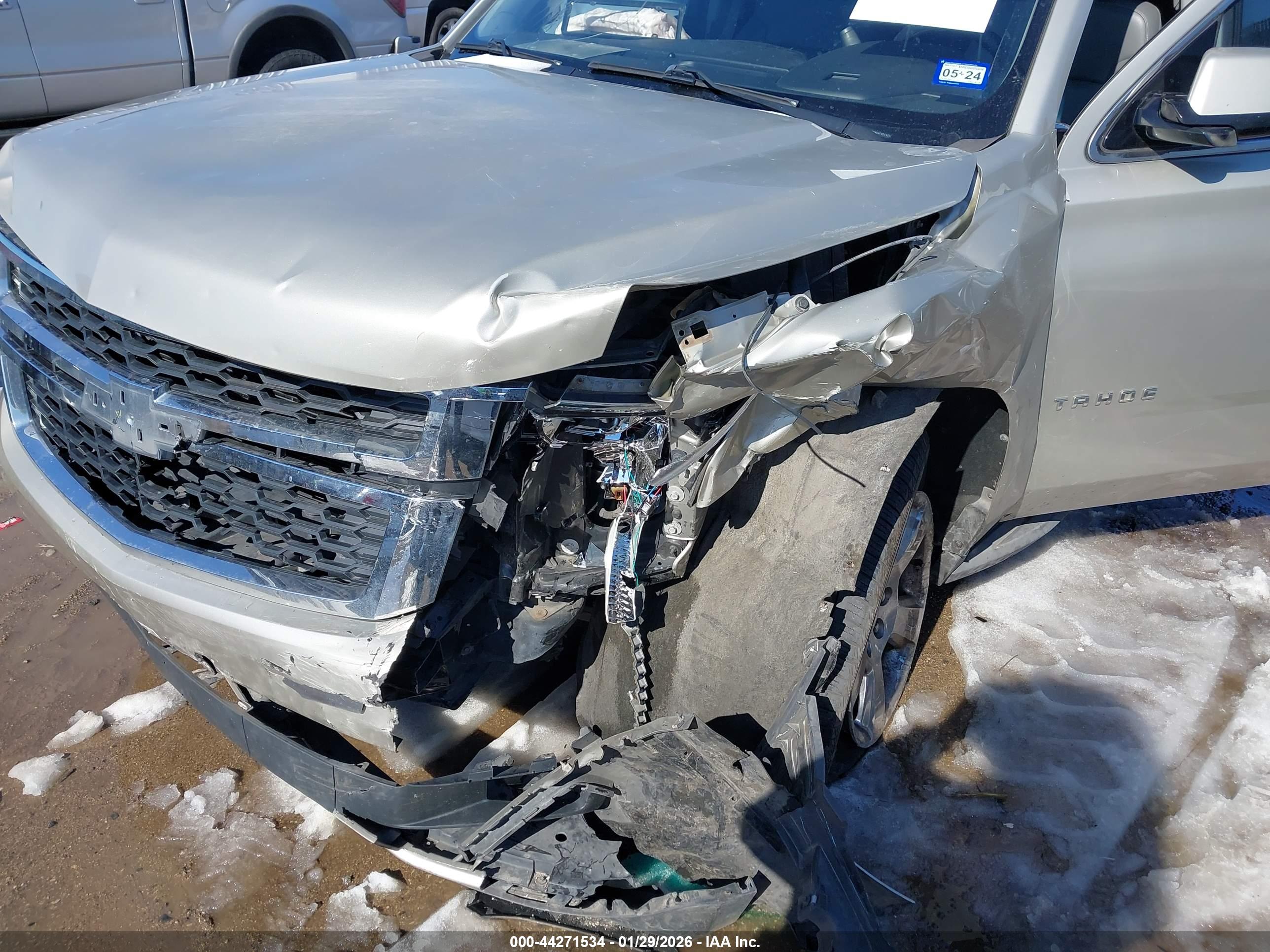 CHEVROLET TAHOE image 6