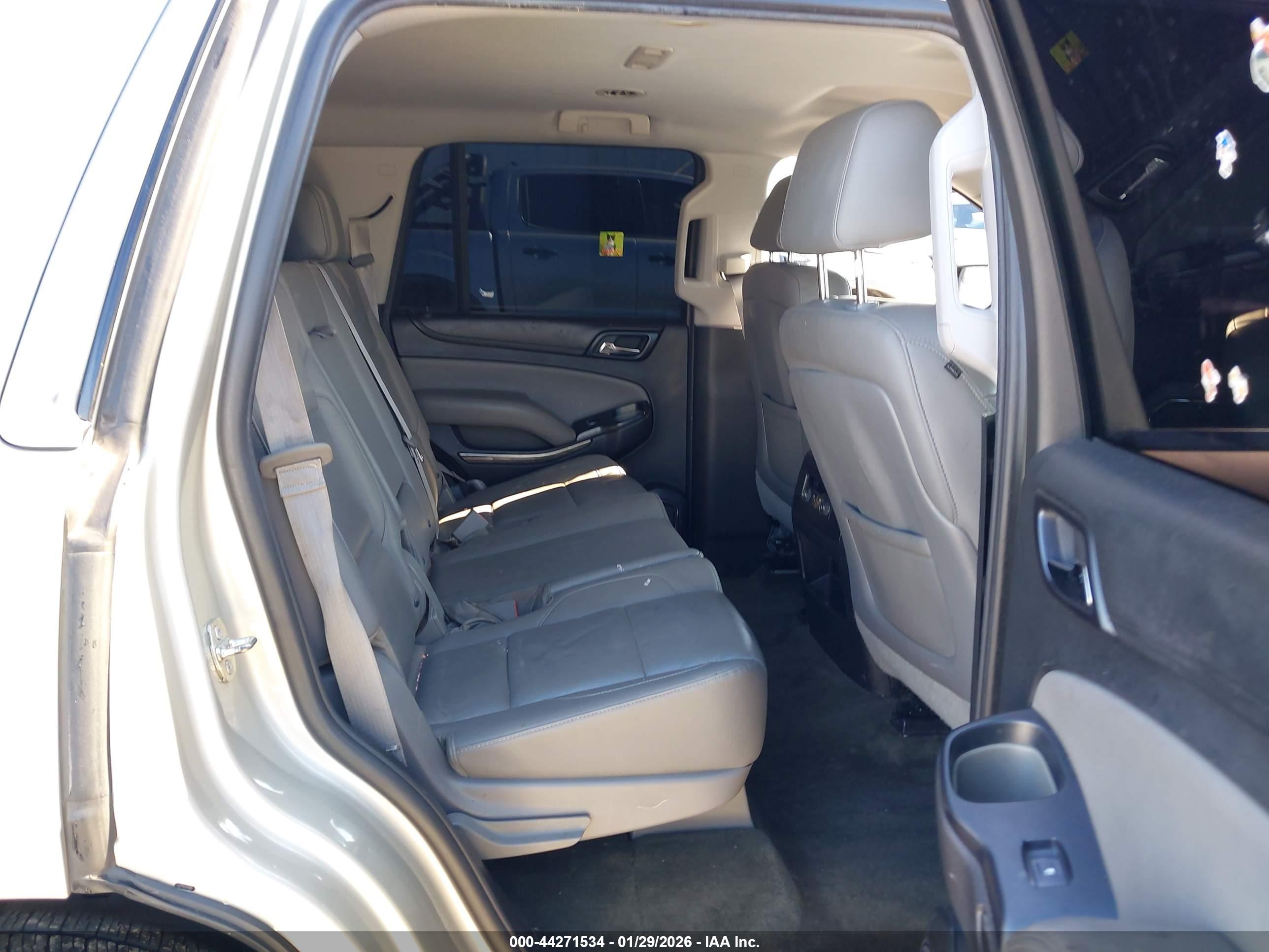 CHEVROLET TAHOE image 8