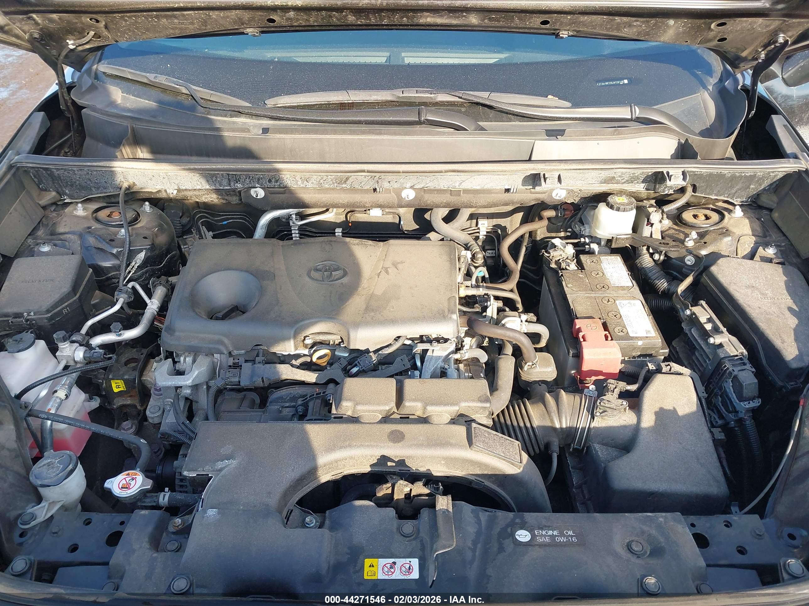 TOYOTA RAV4 image 10