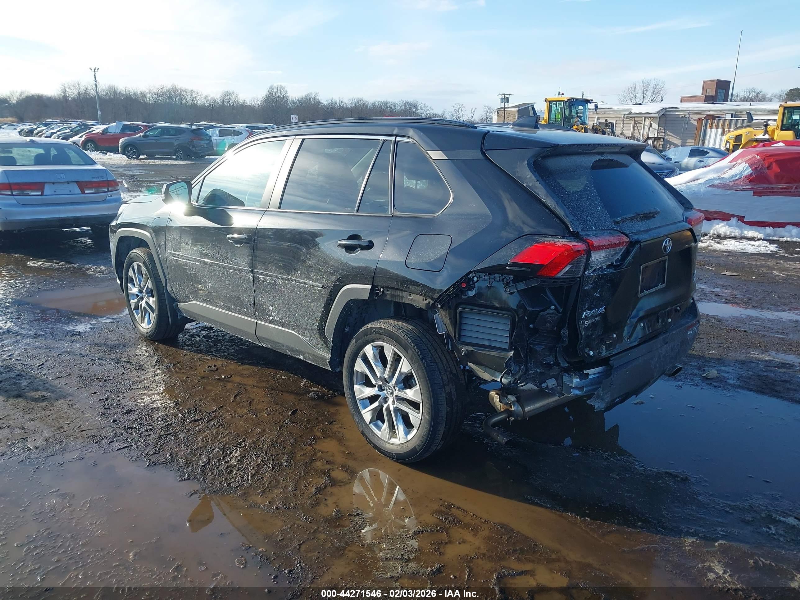 TOYOTA RAV4 image 6