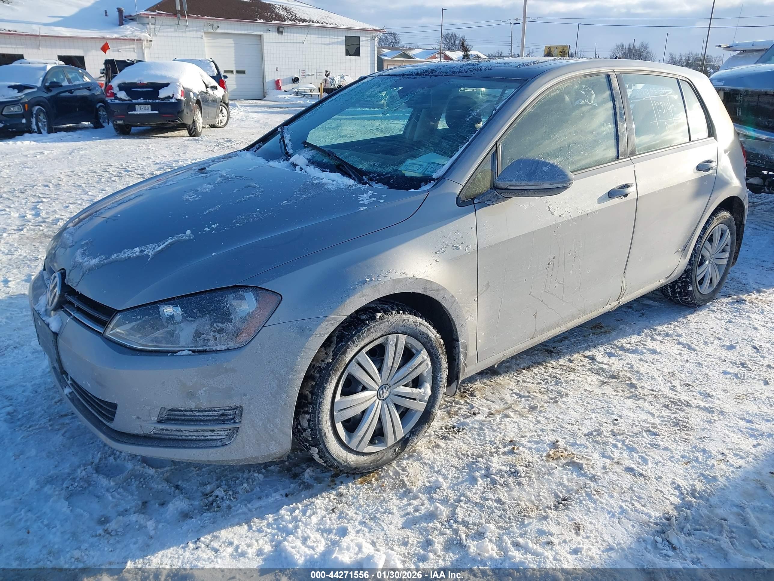 VOLKSWAGEN GOLF image 2