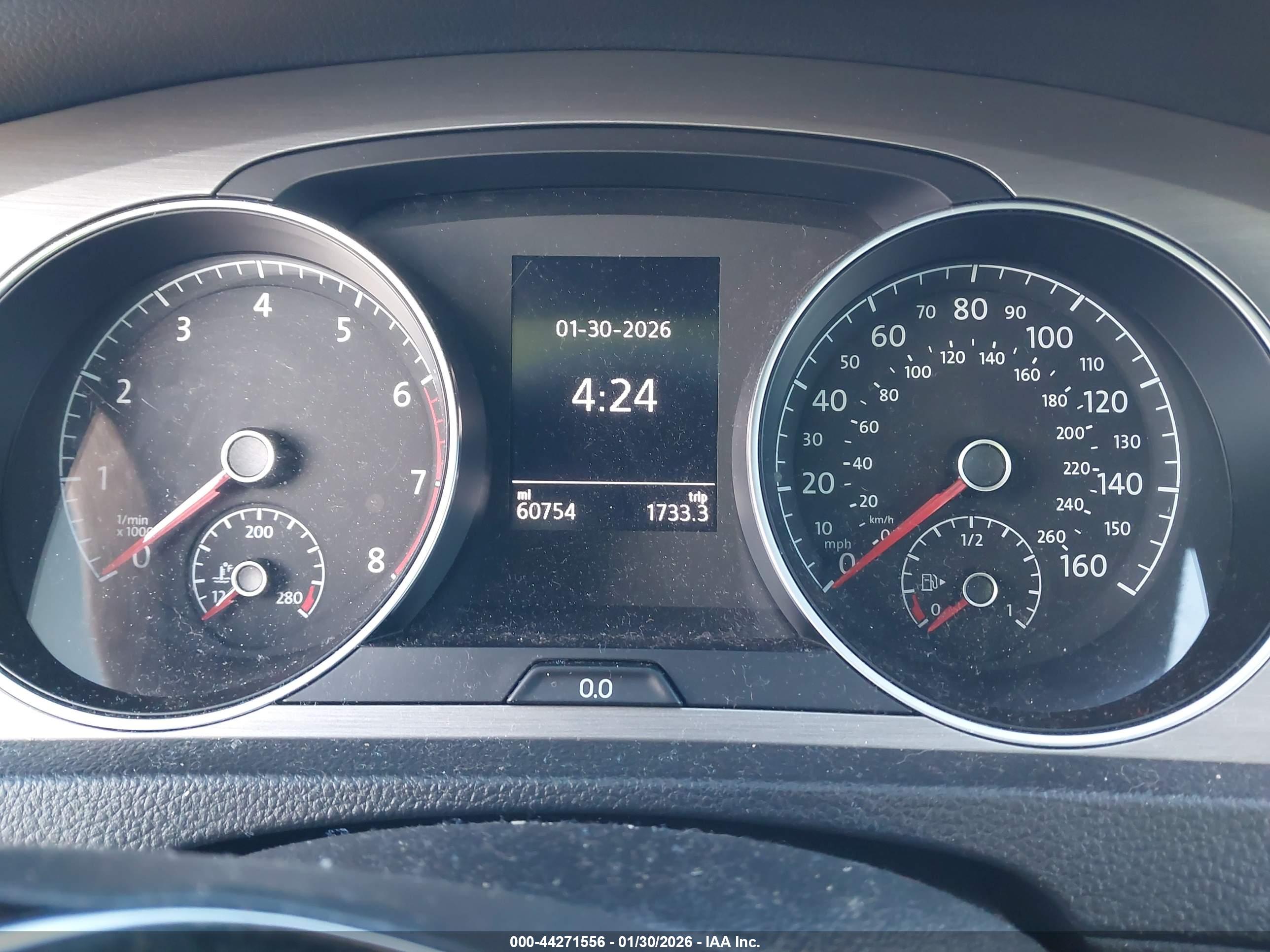 VOLKSWAGEN GOLF image 7