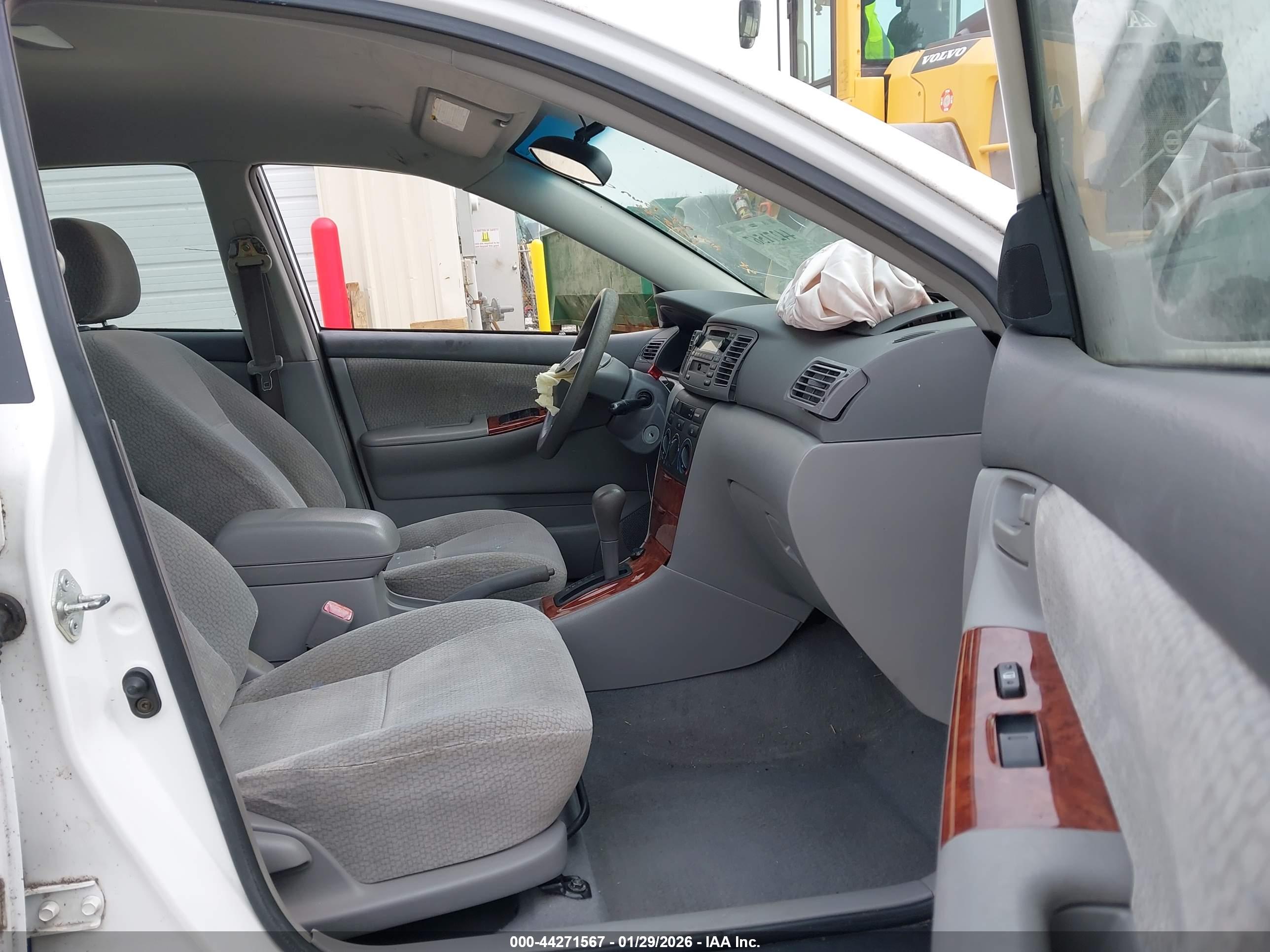 TOYOTA COROLLA image 5