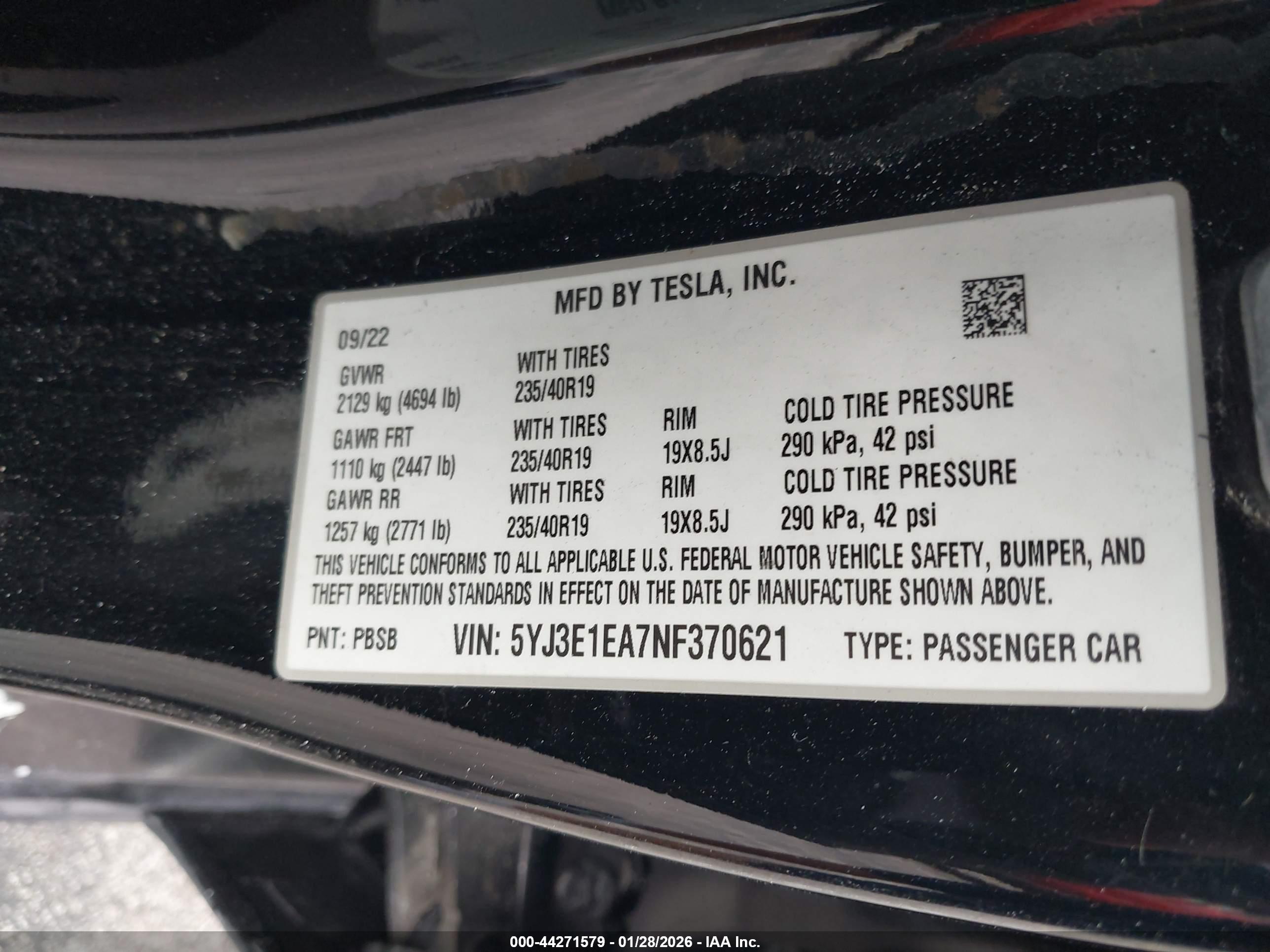 TESLA MODEL image 9