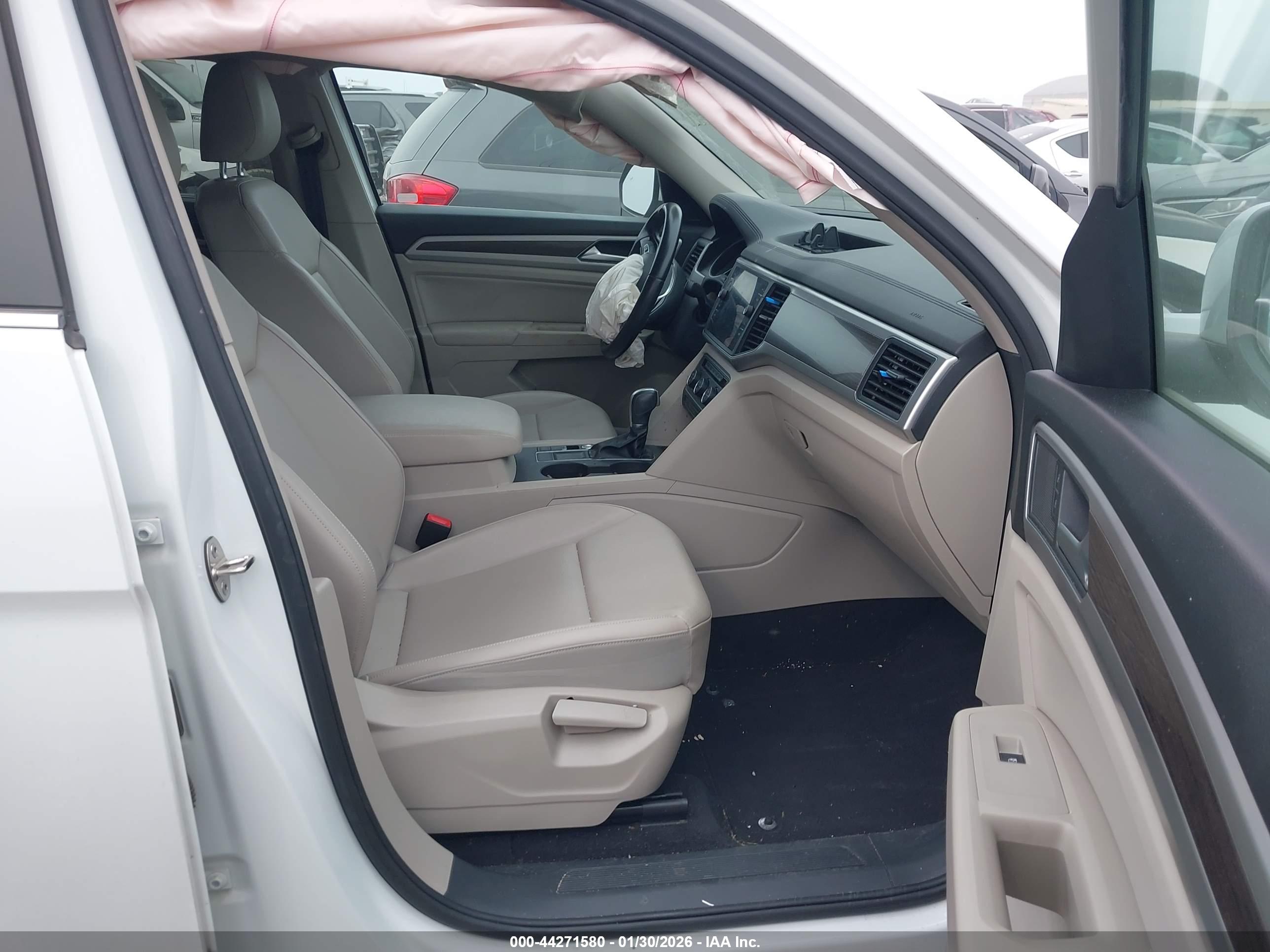 VOLKSWAGEN ATLAS image 5