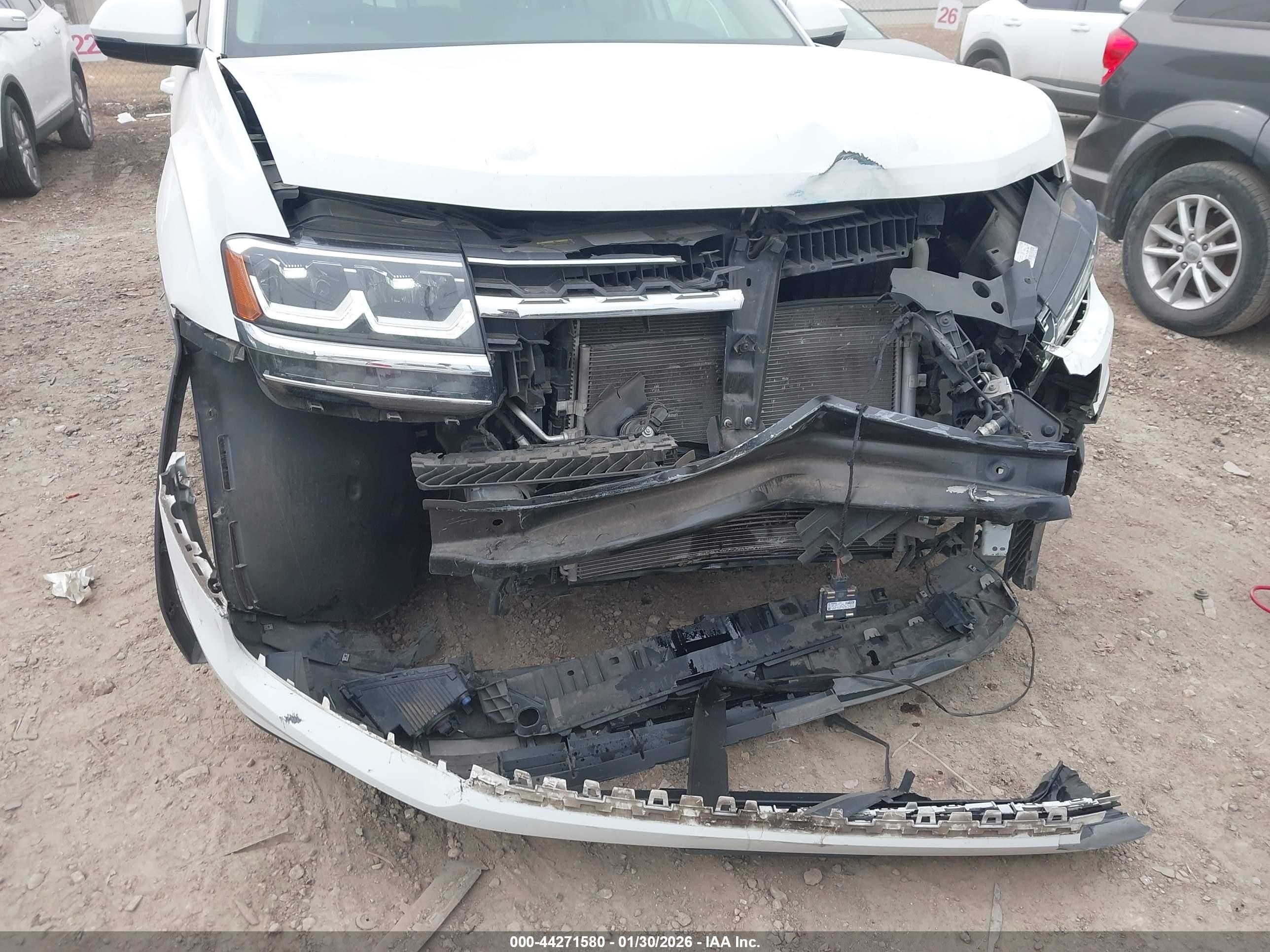 VOLKSWAGEN ATLAS image 6