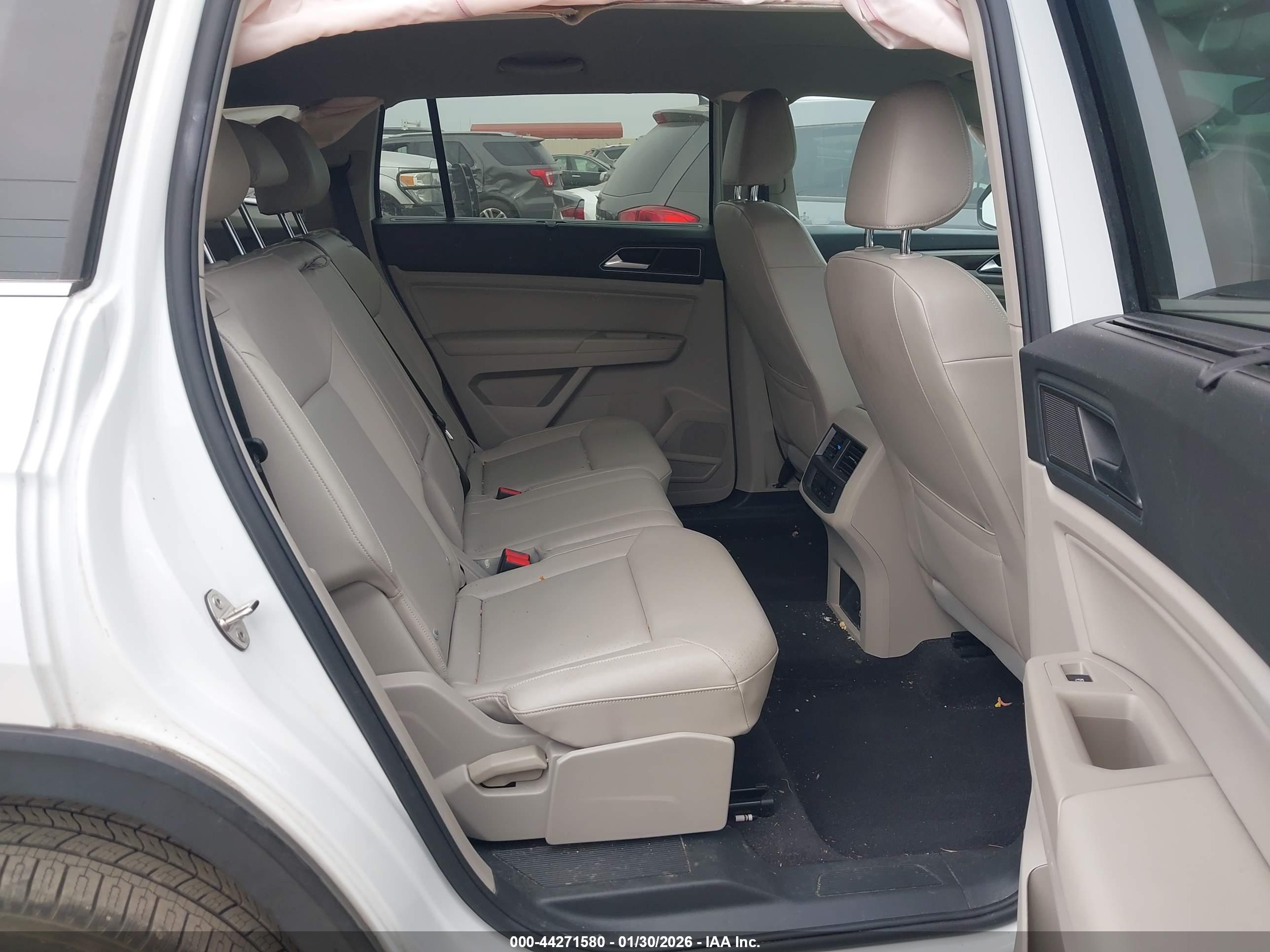 VOLKSWAGEN ATLAS image 8