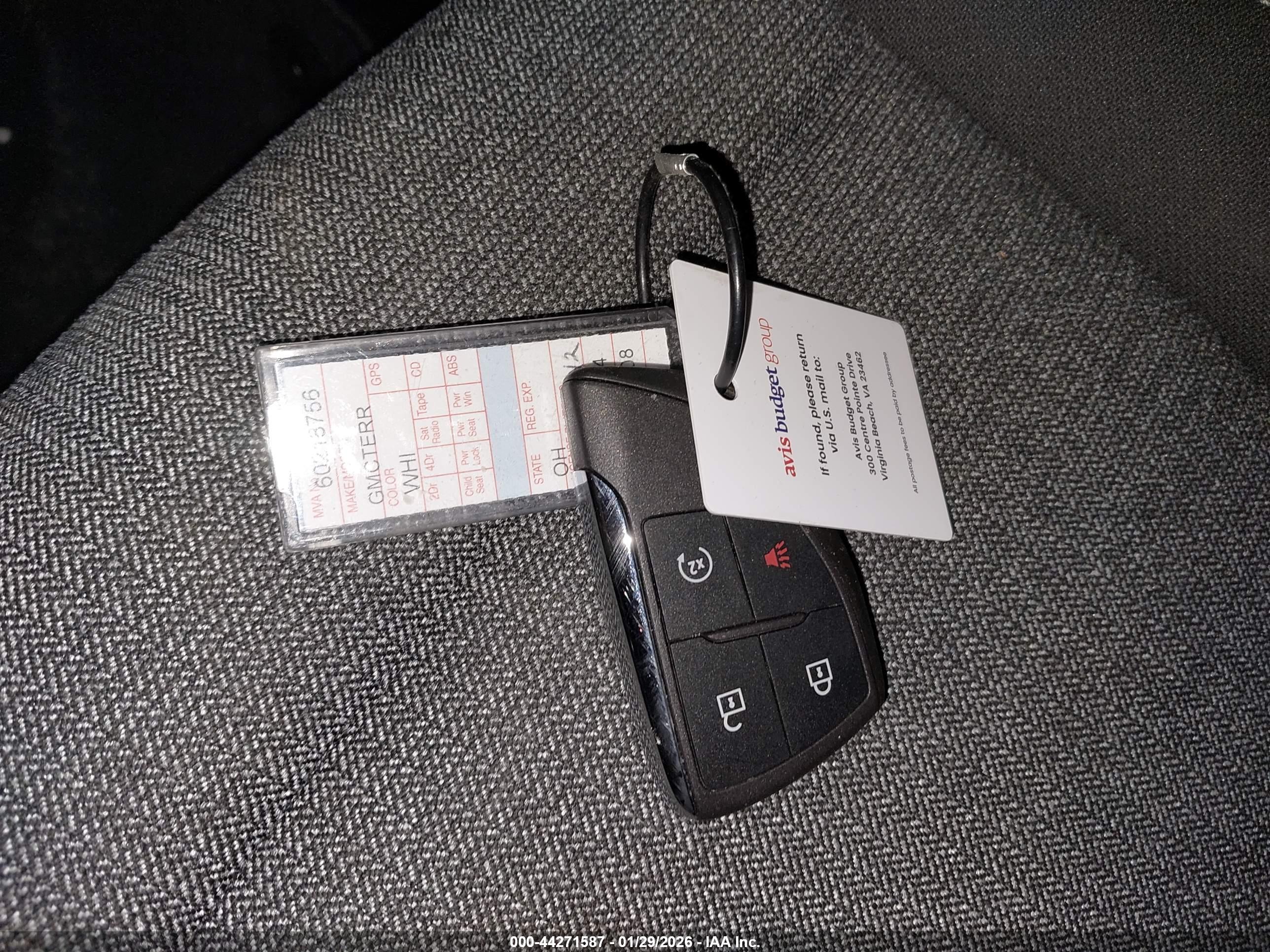 GMC TERRAIN image 11