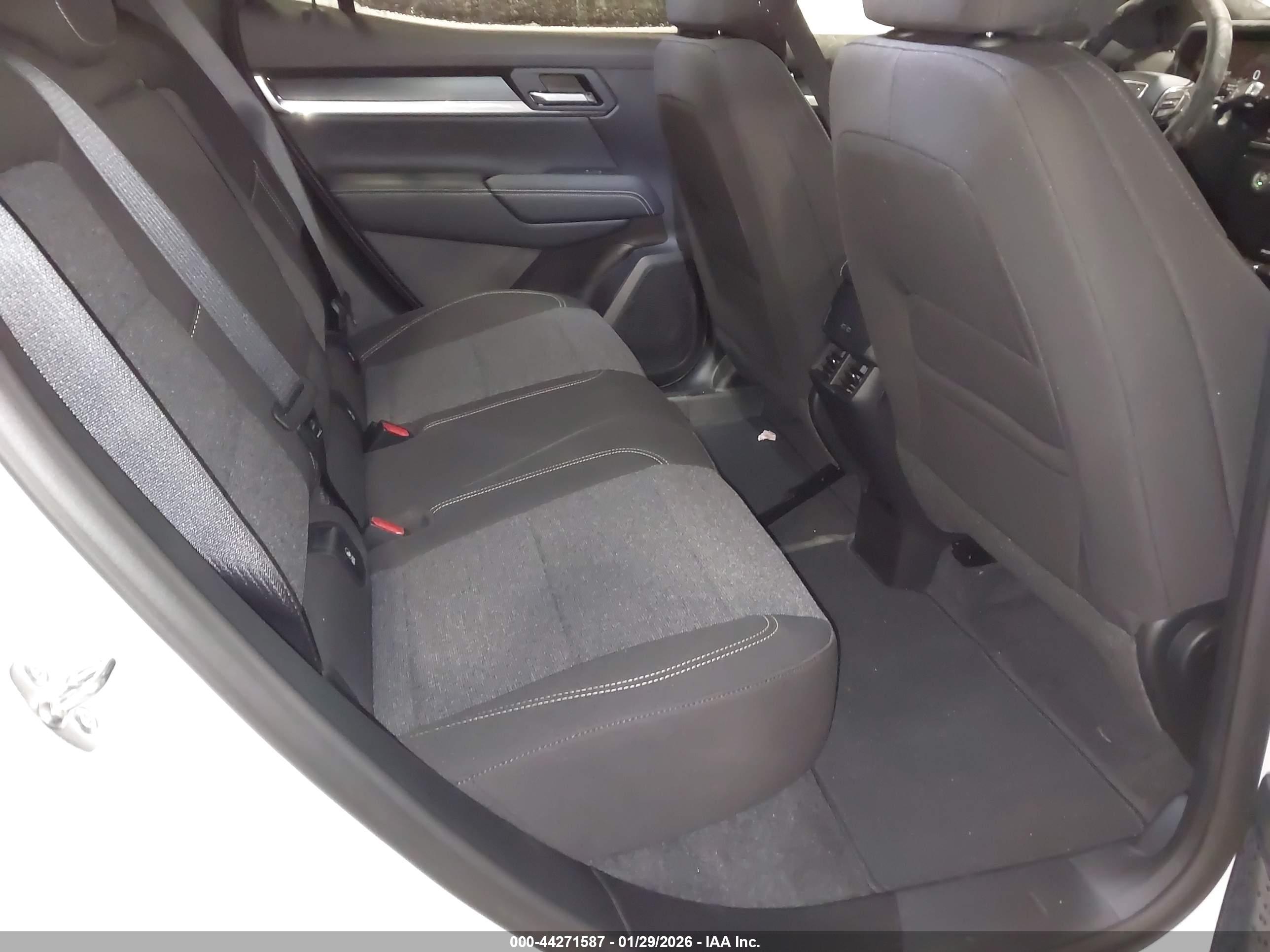 GMC TERRAIN image 8