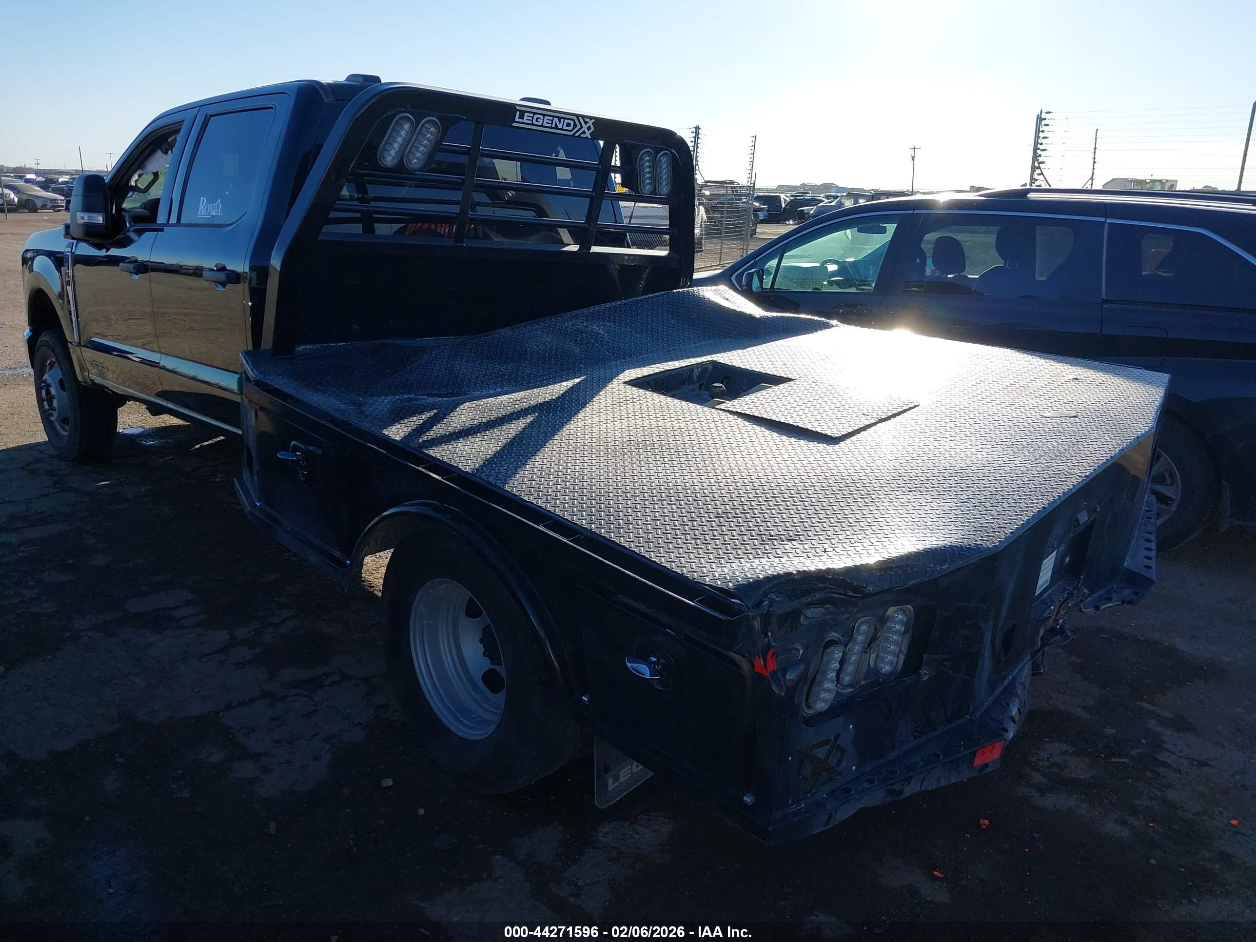 FORD F-350 image 3
