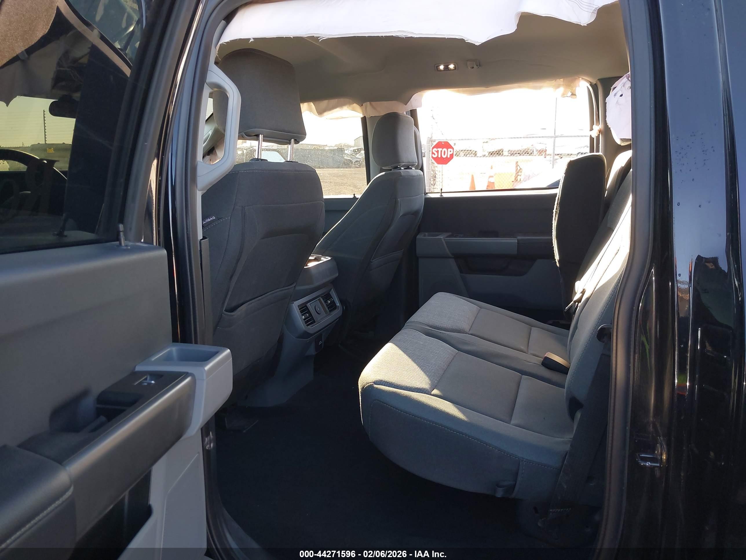 FORD F-350 image 8