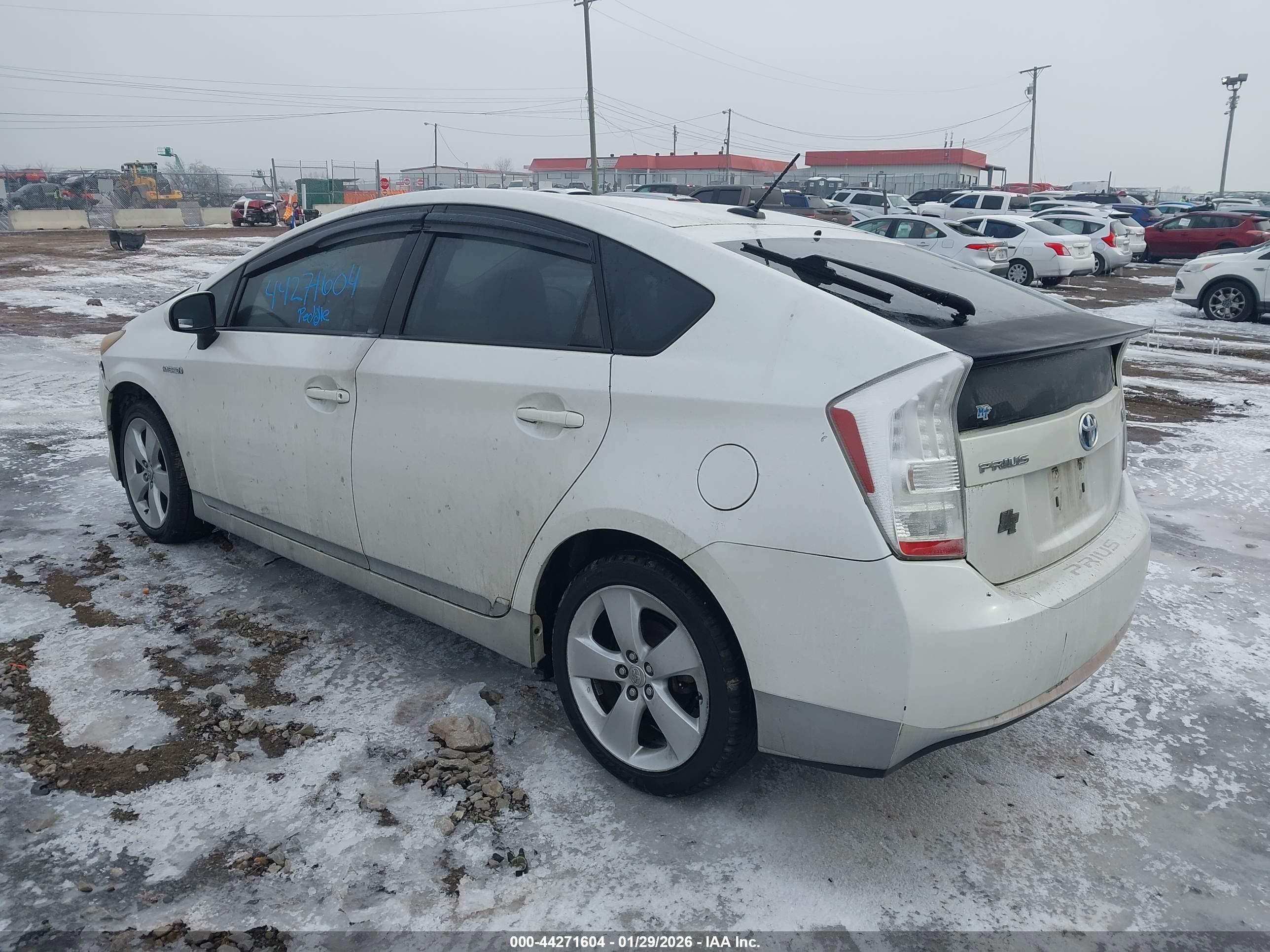 TOYOTA PRIUS image 3