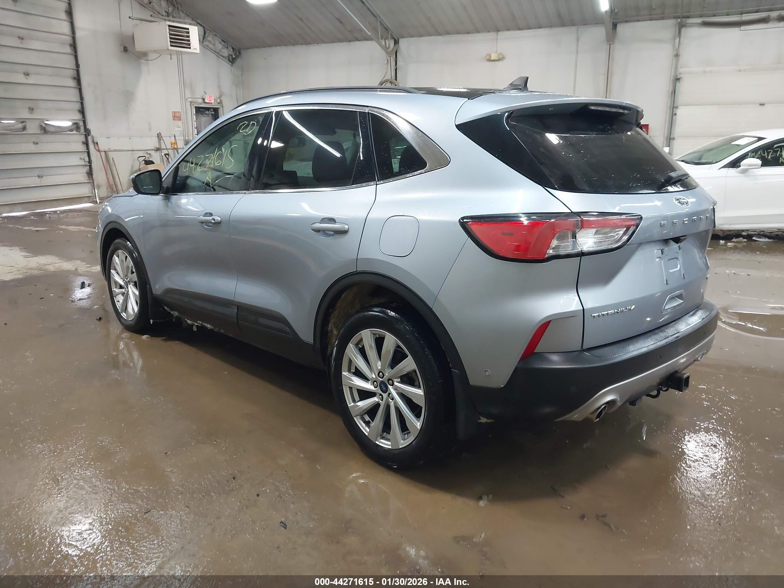 FORD ESCAPE image 3