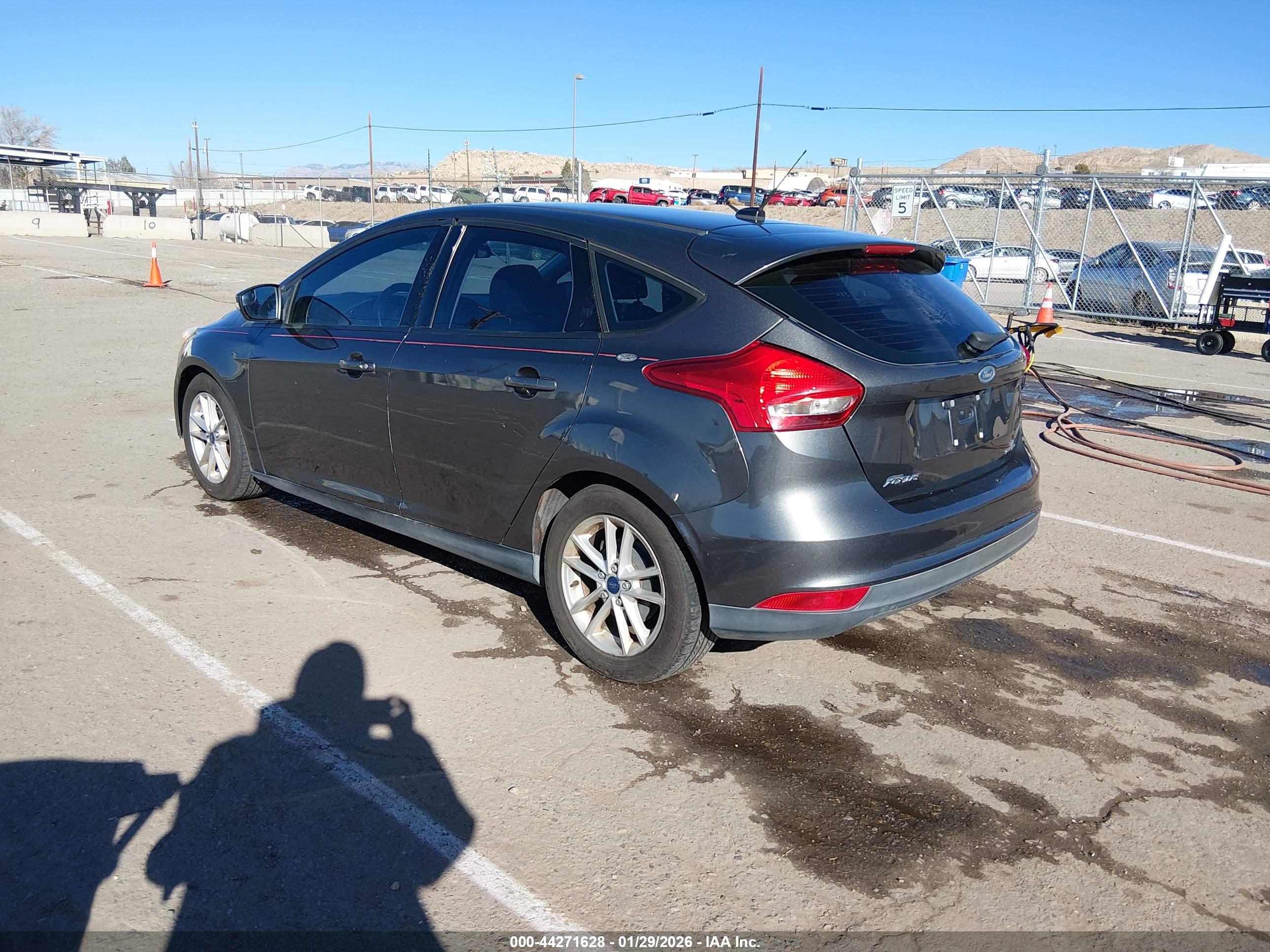 FORD FOCUS image 3