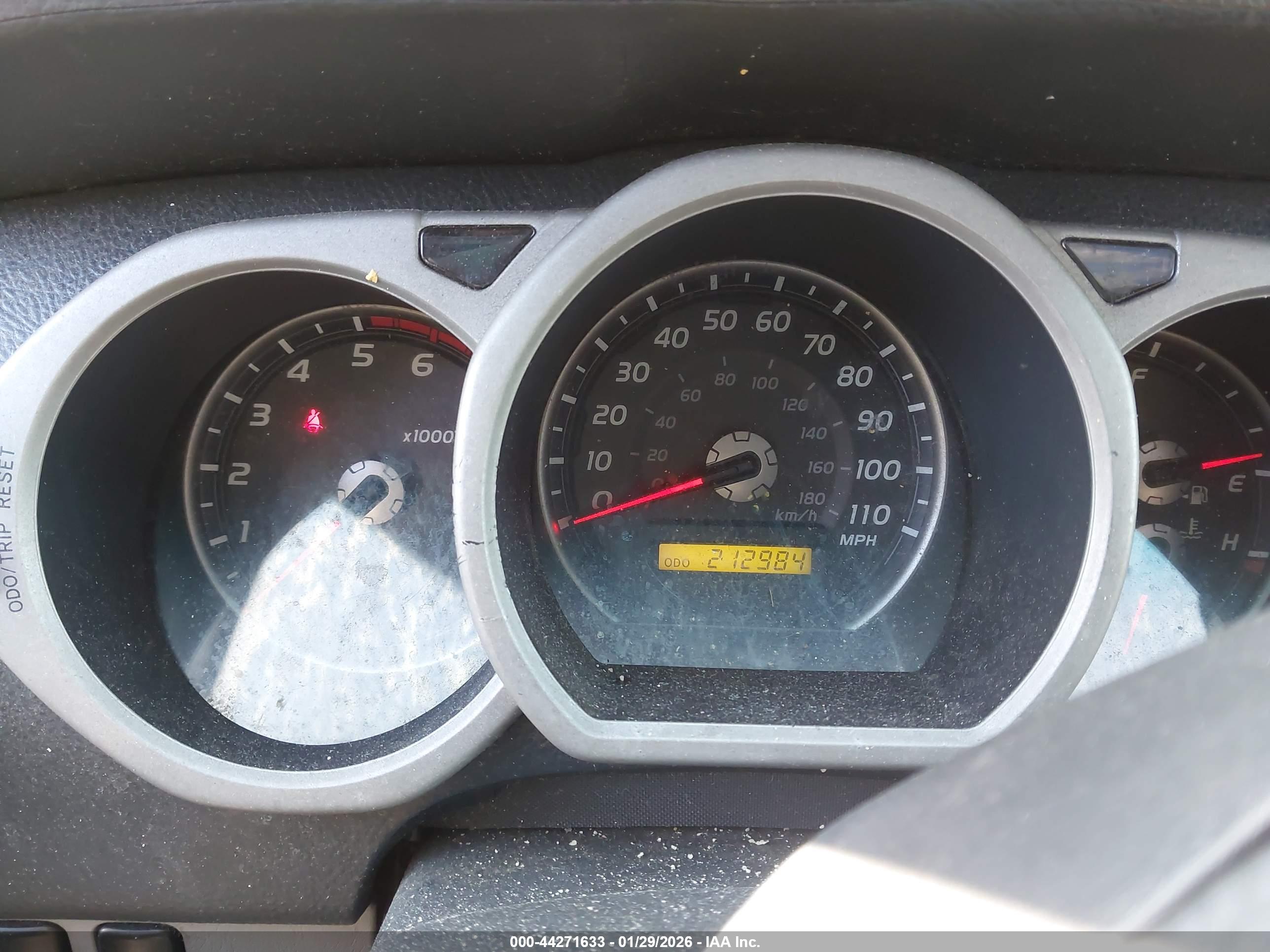 TOYOTA 4RUNNER image 7