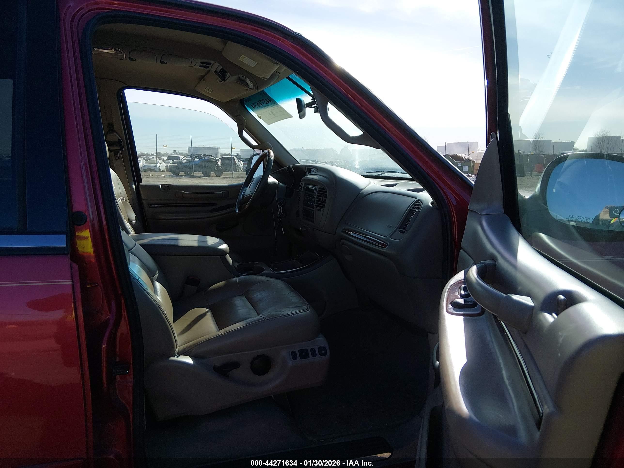 LINCOLN NAVIGATOR image 5