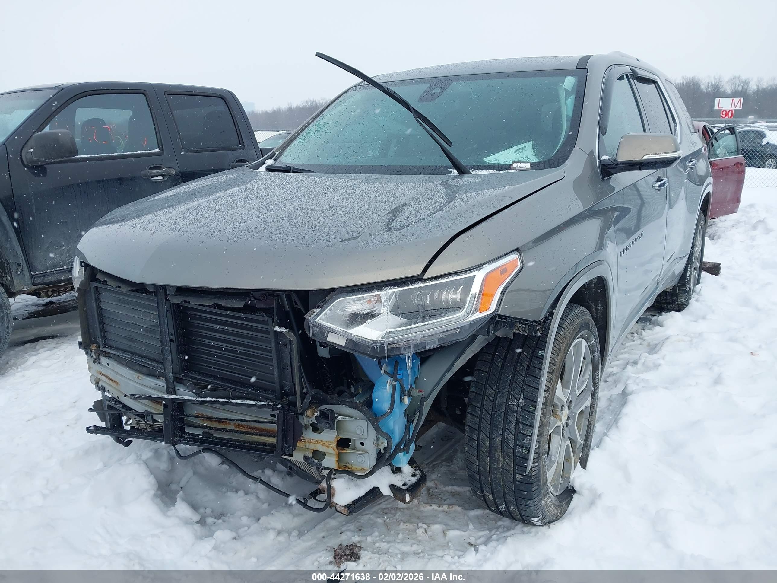 CHEVROLET TRAVERSE image 2