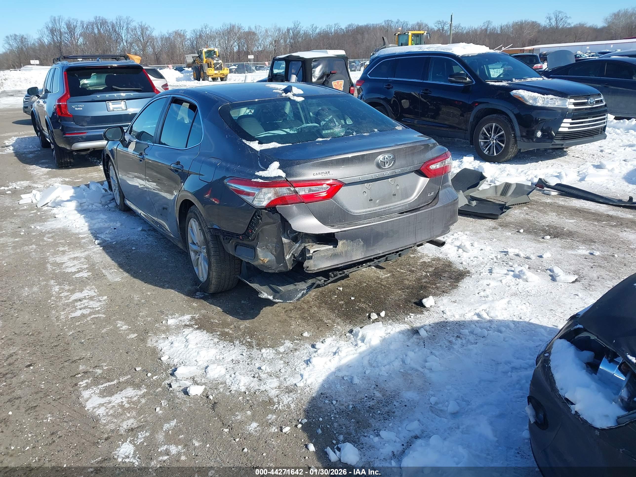 TOYOTA CAMRY image 3