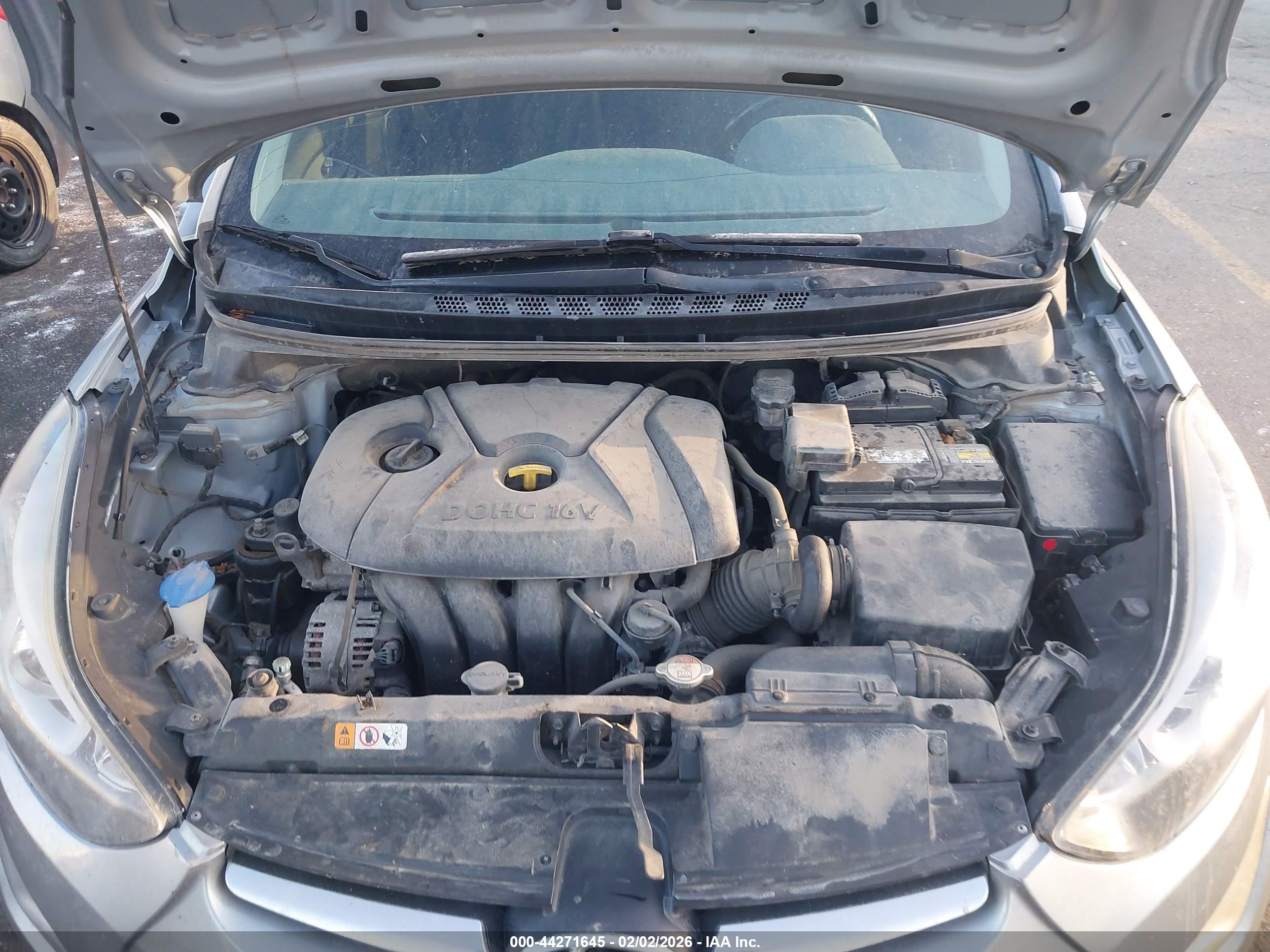 HYUNDAI ELANTRA image 10