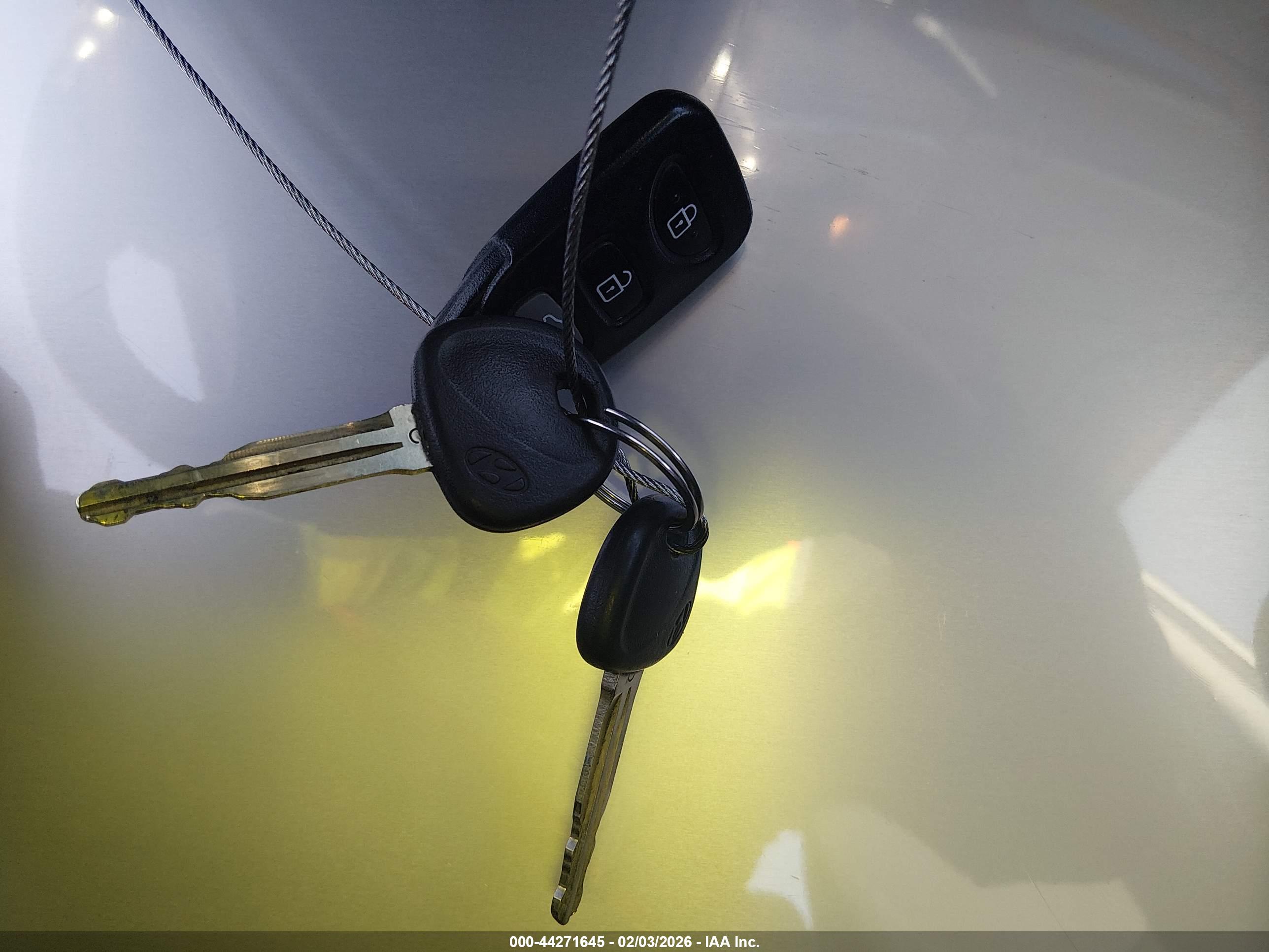HYUNDAI ELANTRA image 11