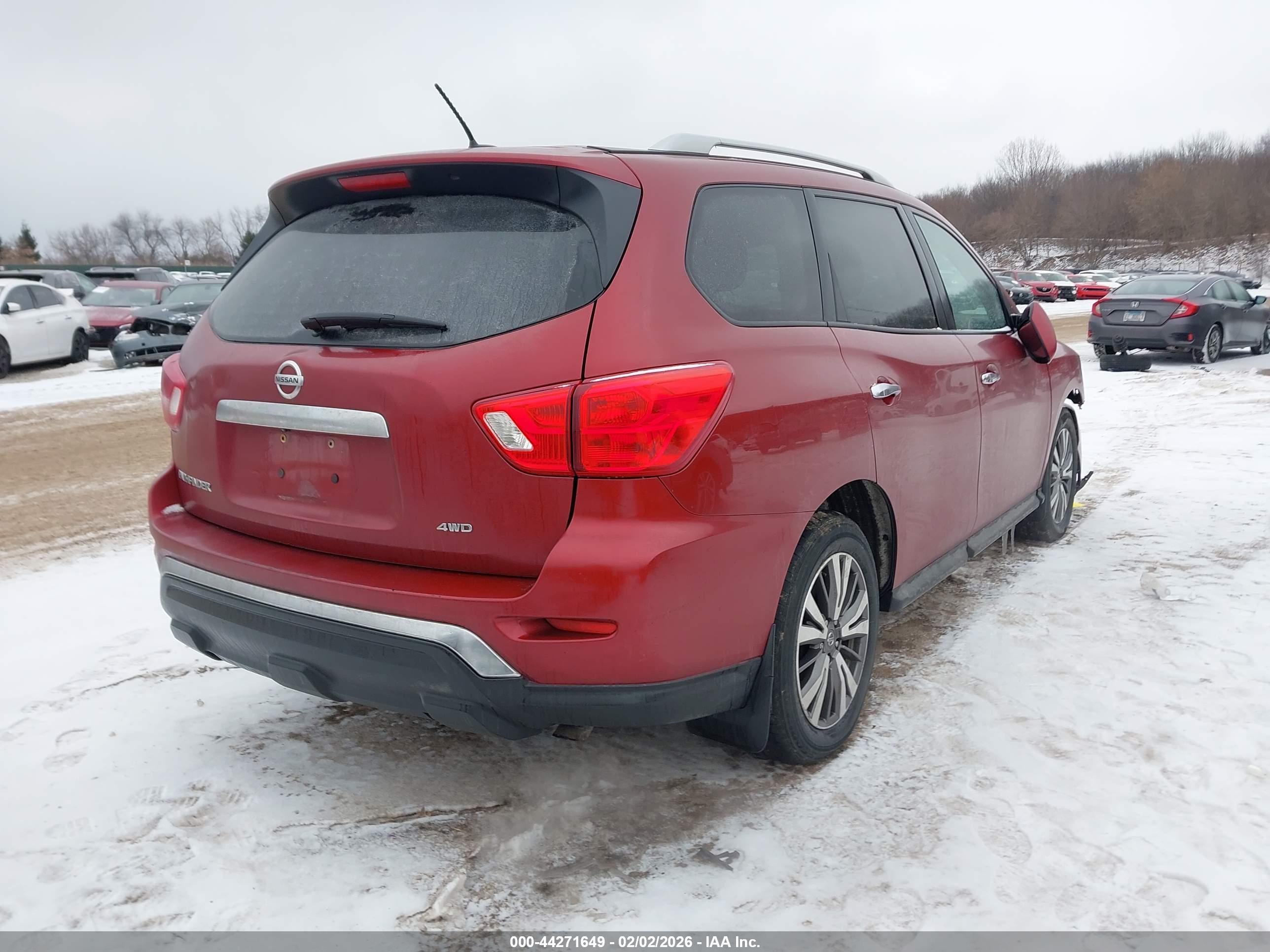 NISSAN PATHFINDER image 4