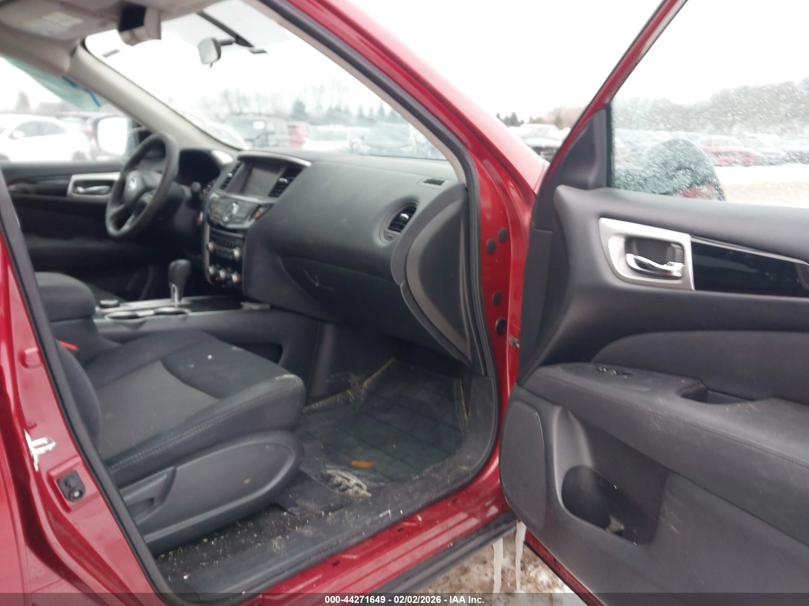 NISSAN PATHFINDER image 5