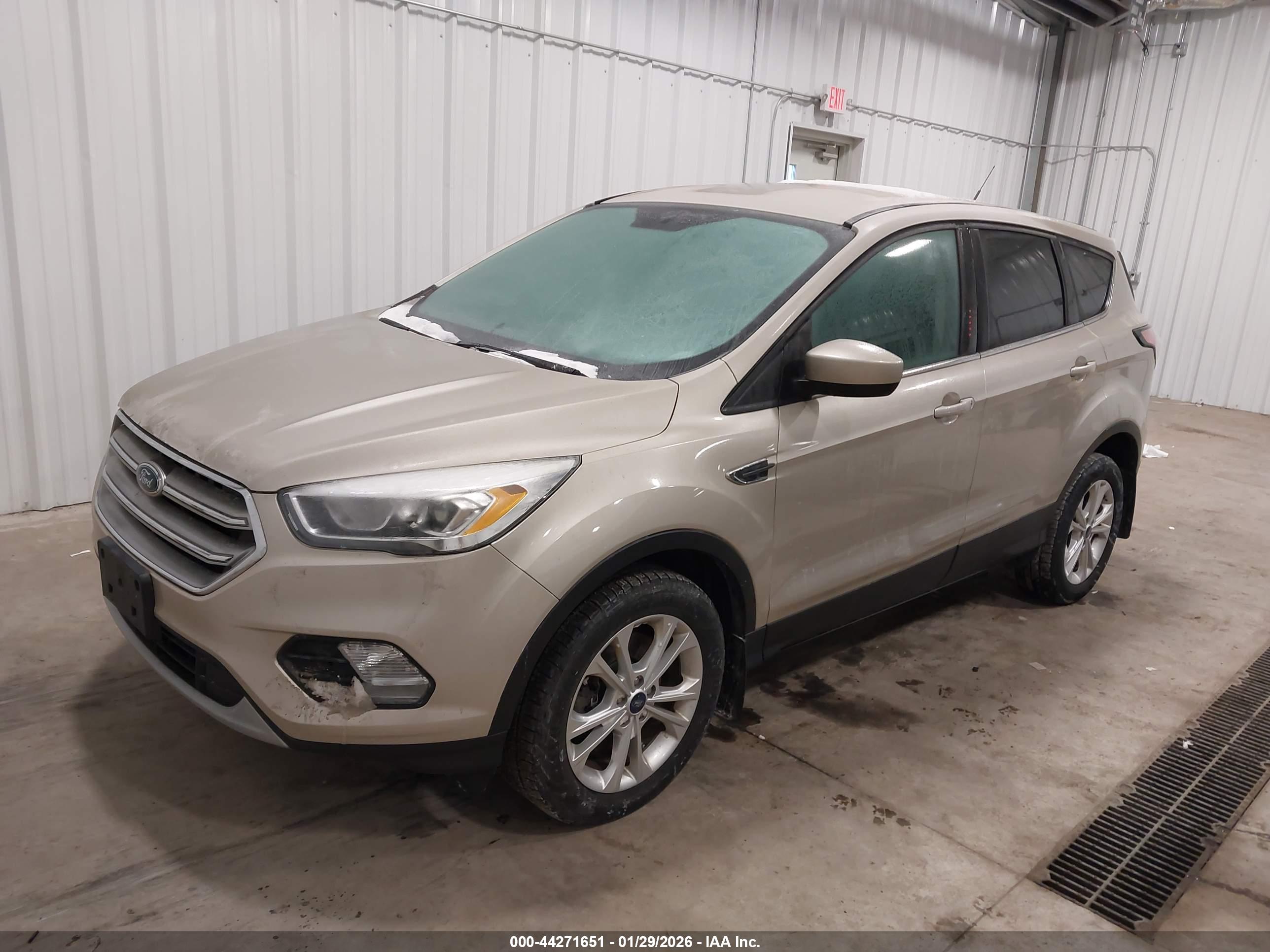 FORD ESCAPE image 2