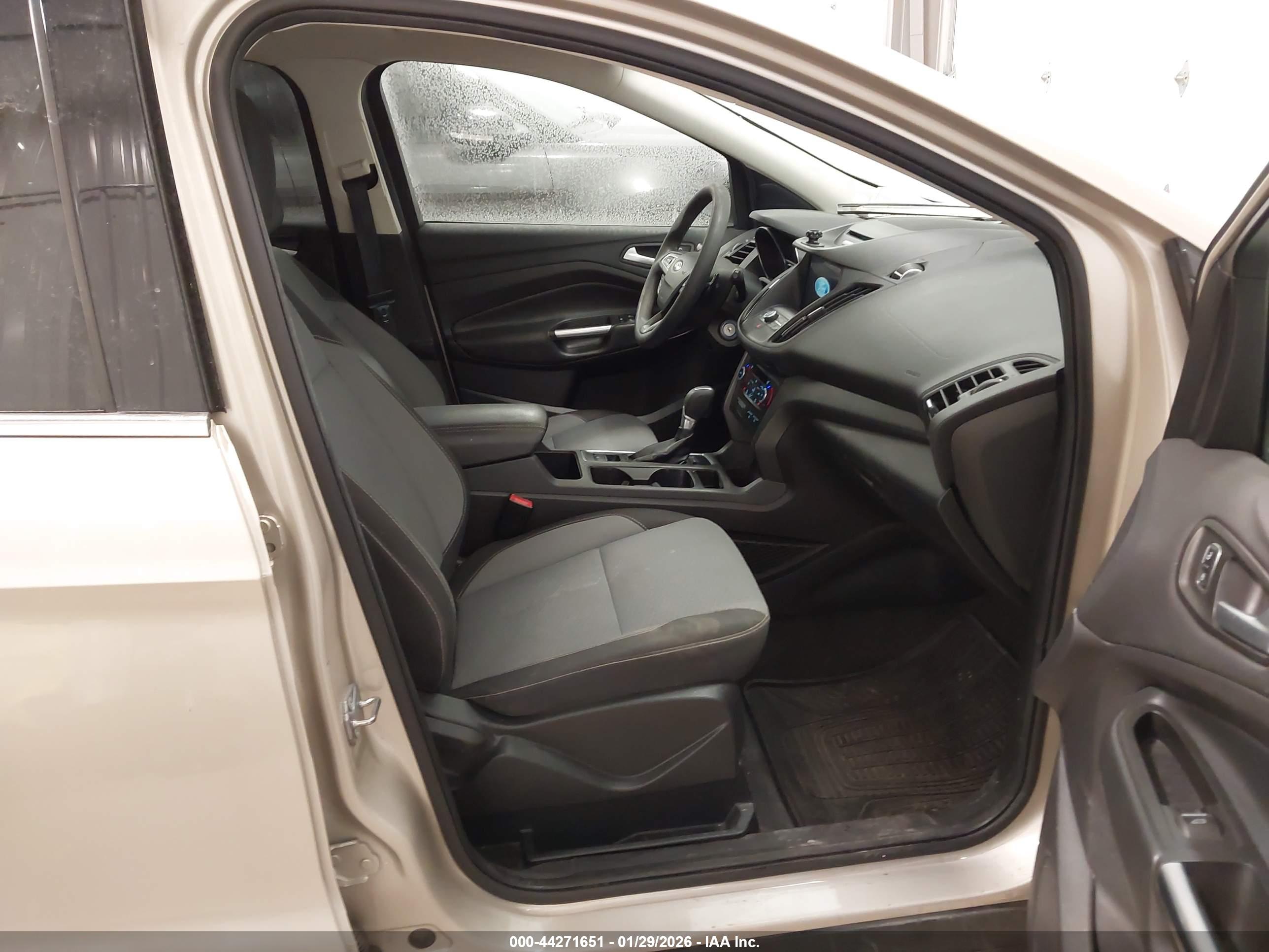 FORD ESCAPE image 5