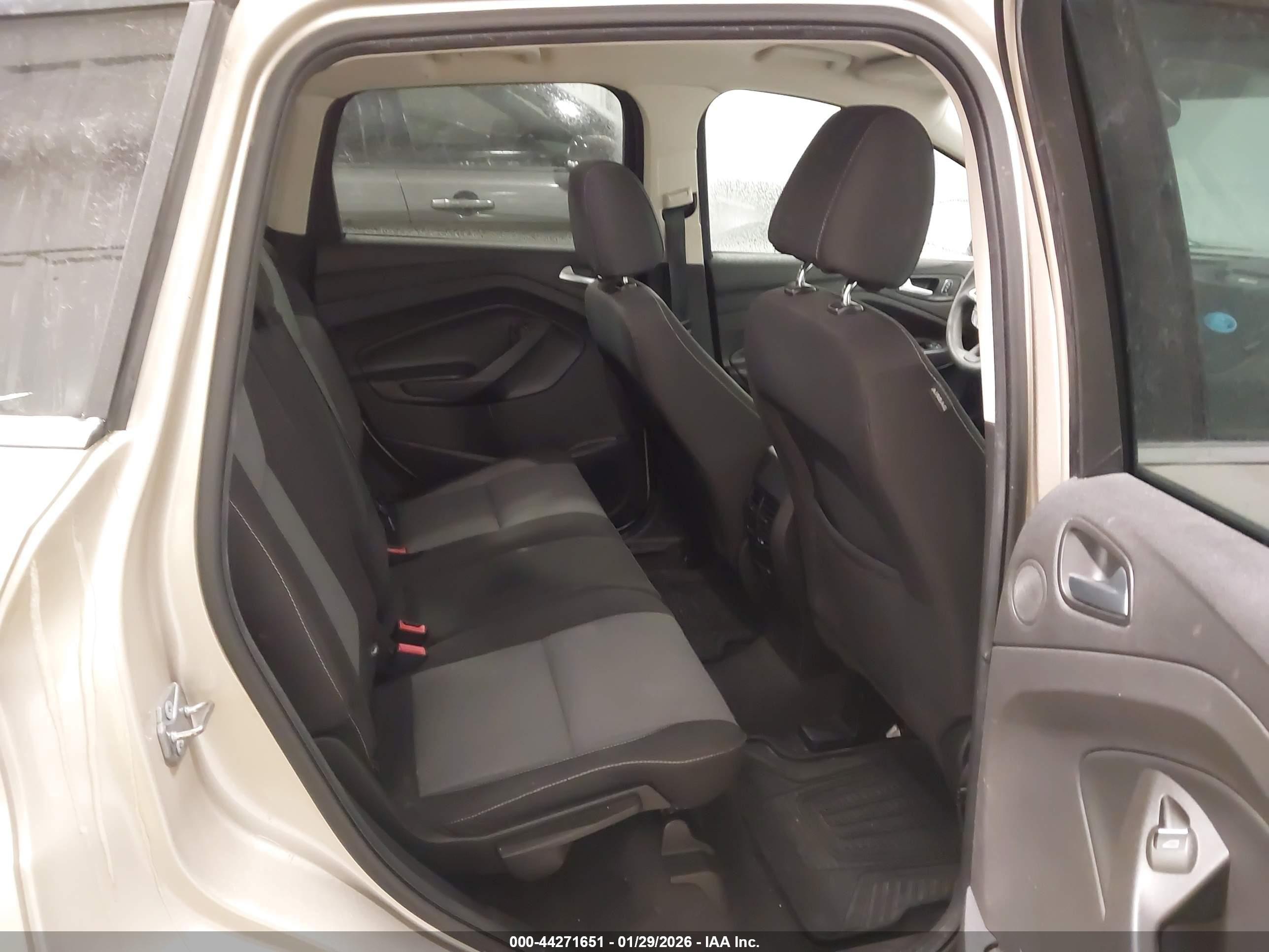 FORD ESCAPE image 8