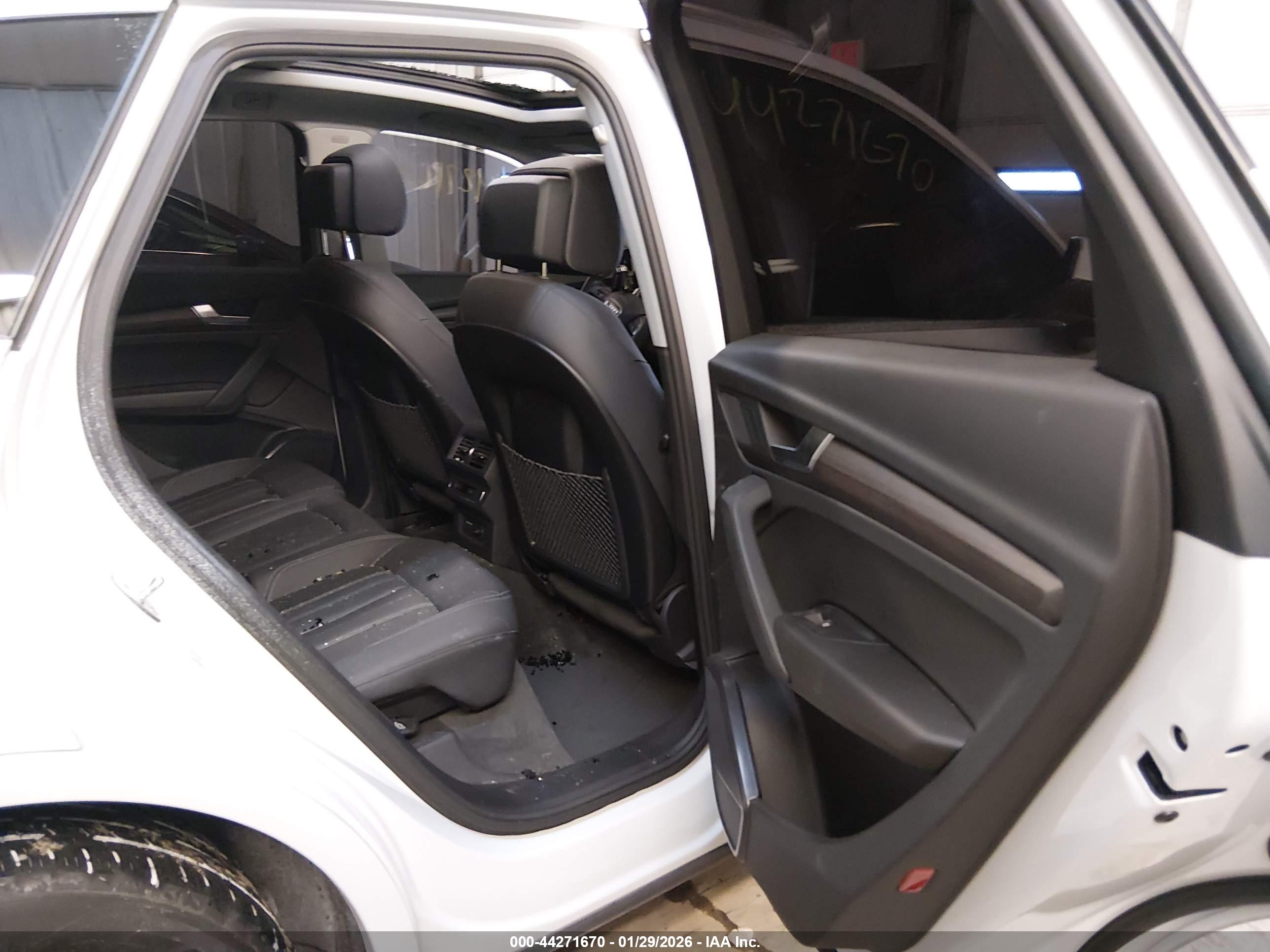 AUDI Q5 image 8