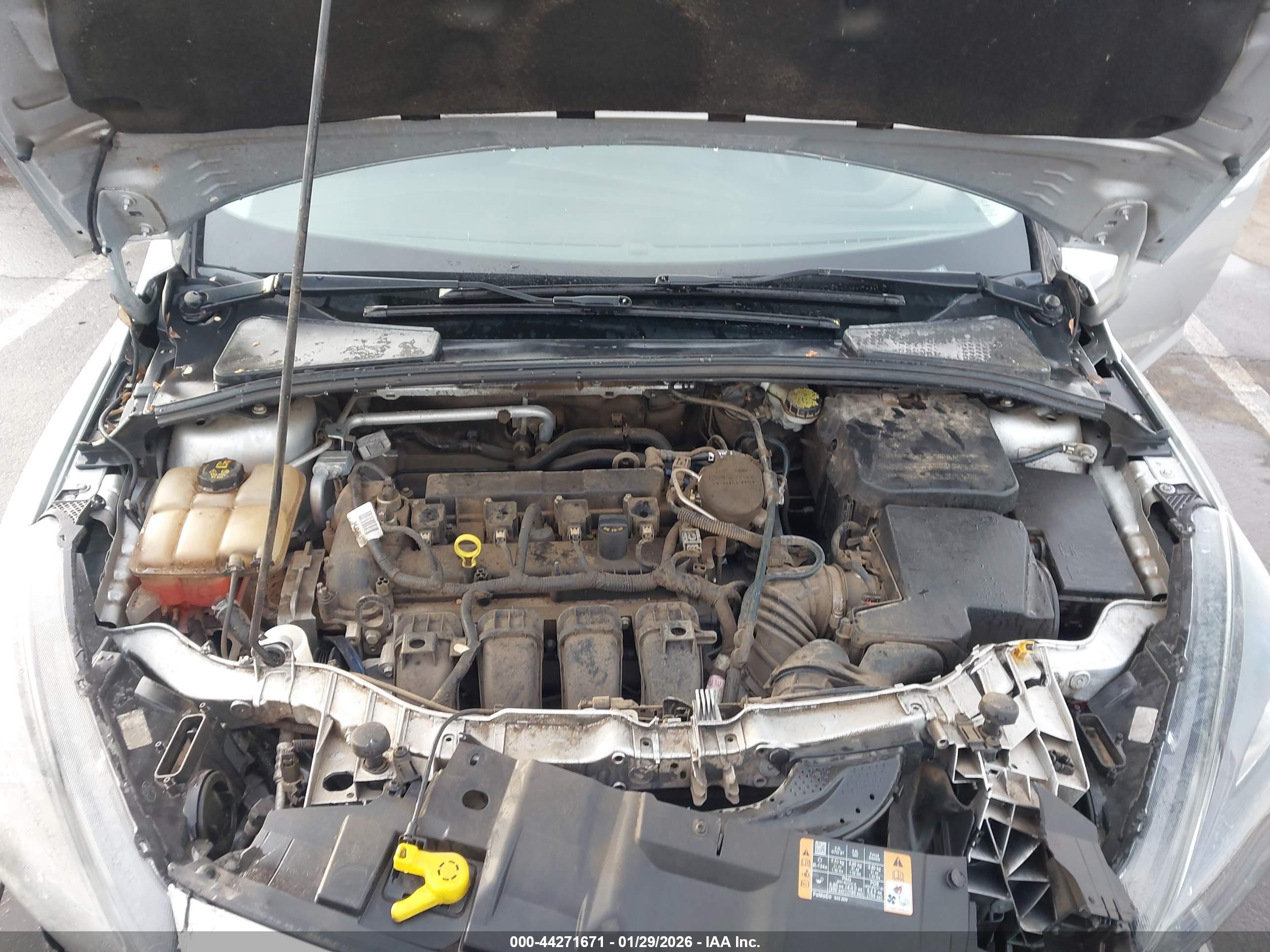 FORD FOCUS image 10