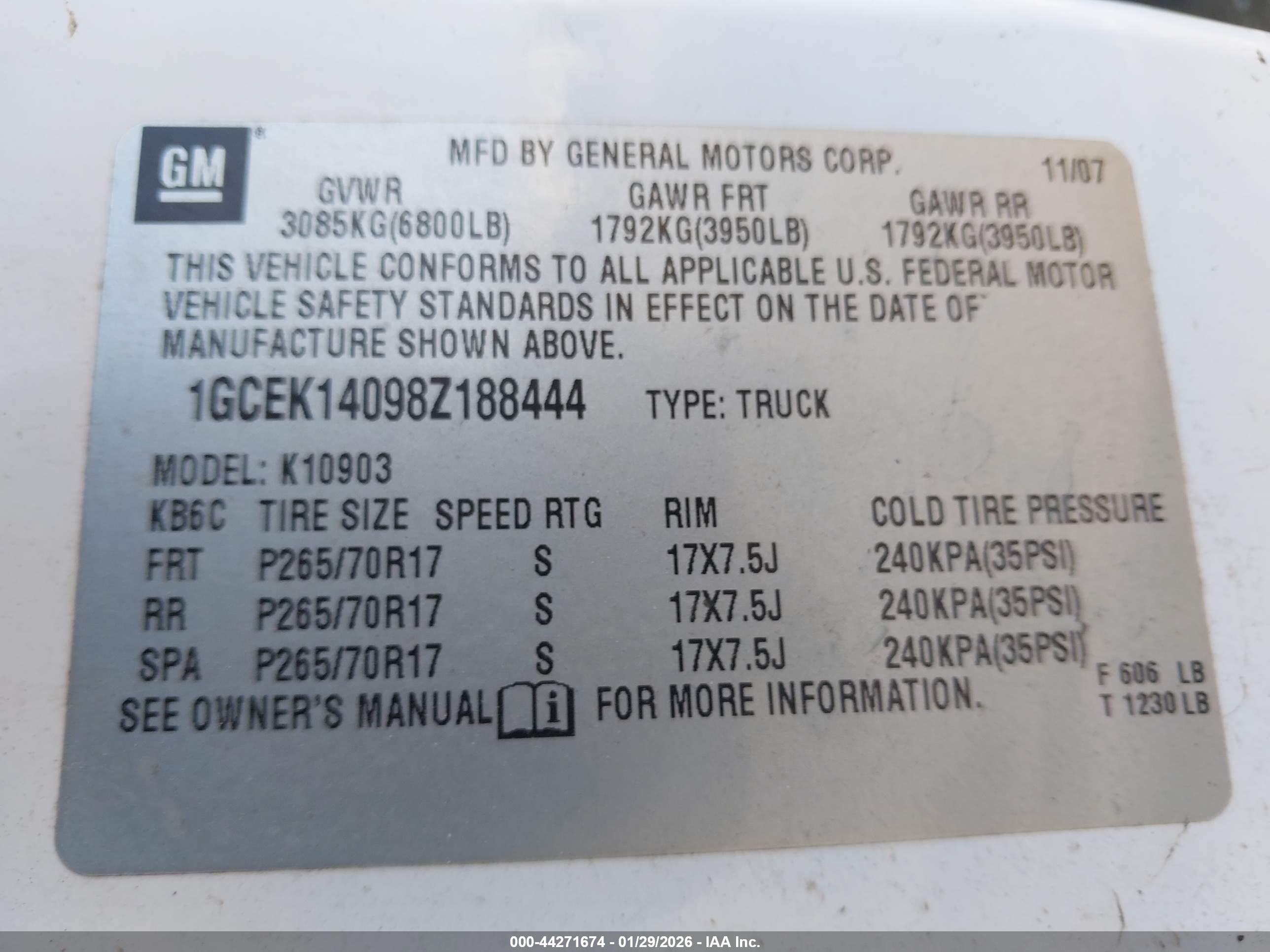 CHEVROLET SILVERADO image 9
