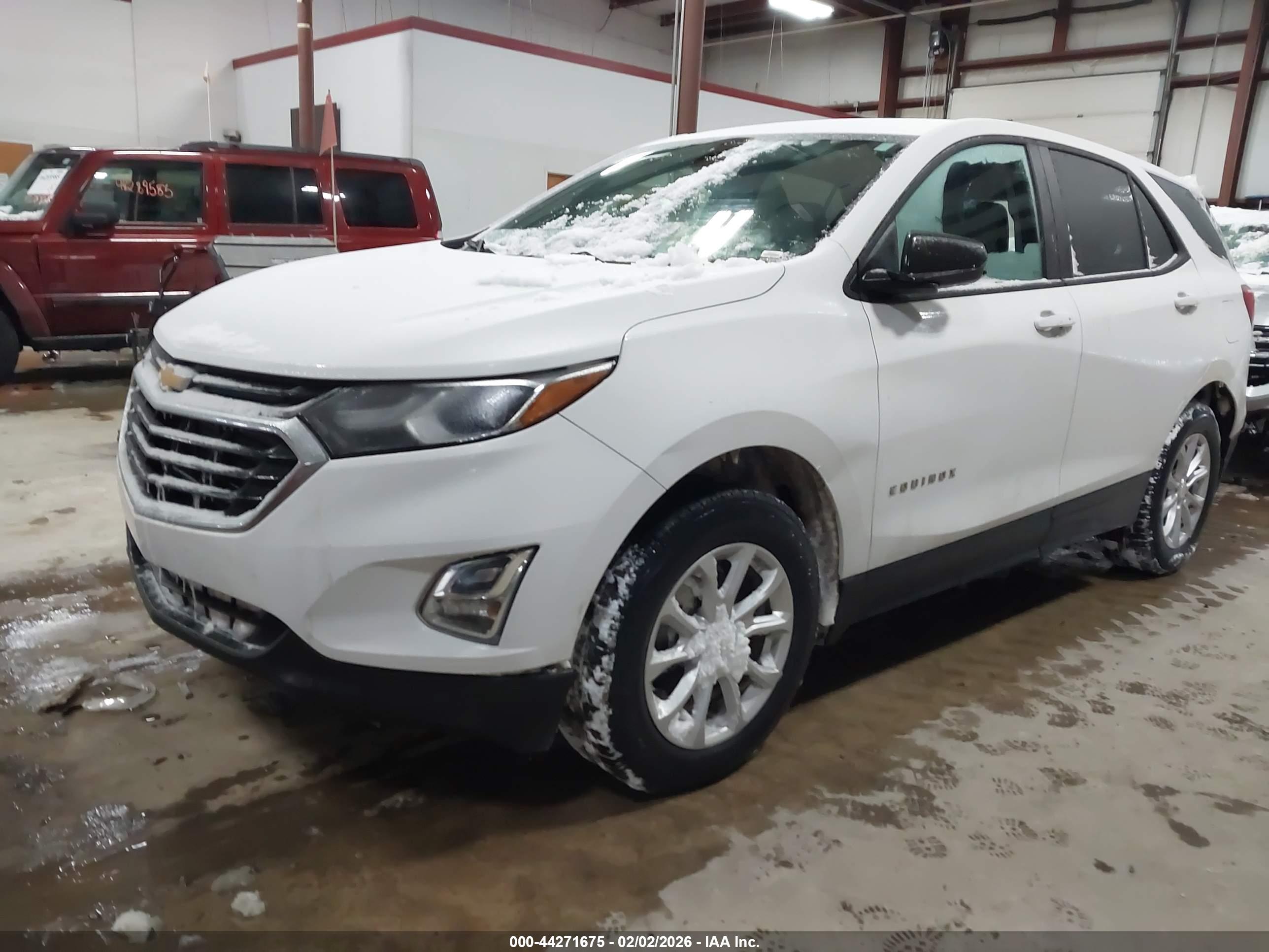 CHEVROLET EQUINOX image 2