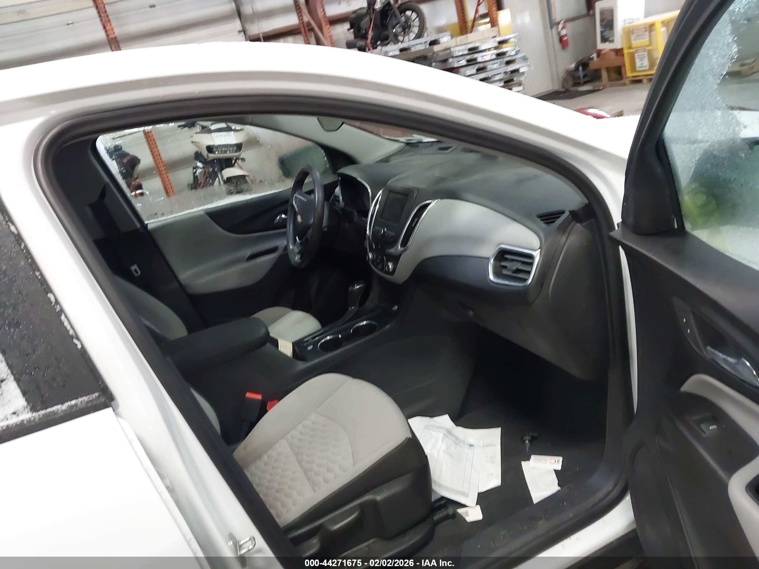 CHEVROLET EQUINOX image 5