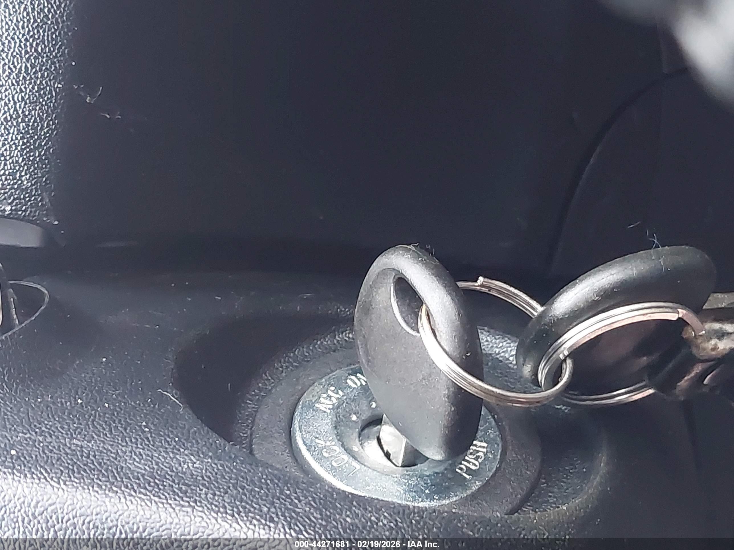 HYUNDAI TUCSON image 11