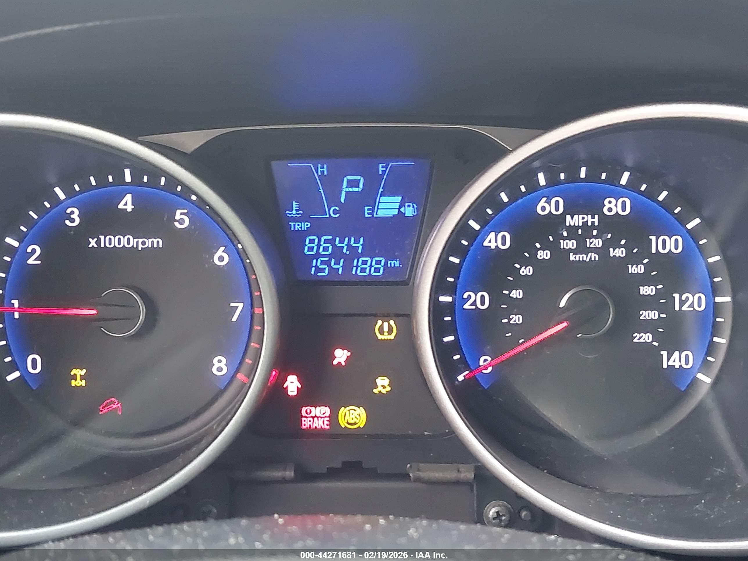 HYUNDAI TUCSON image 7