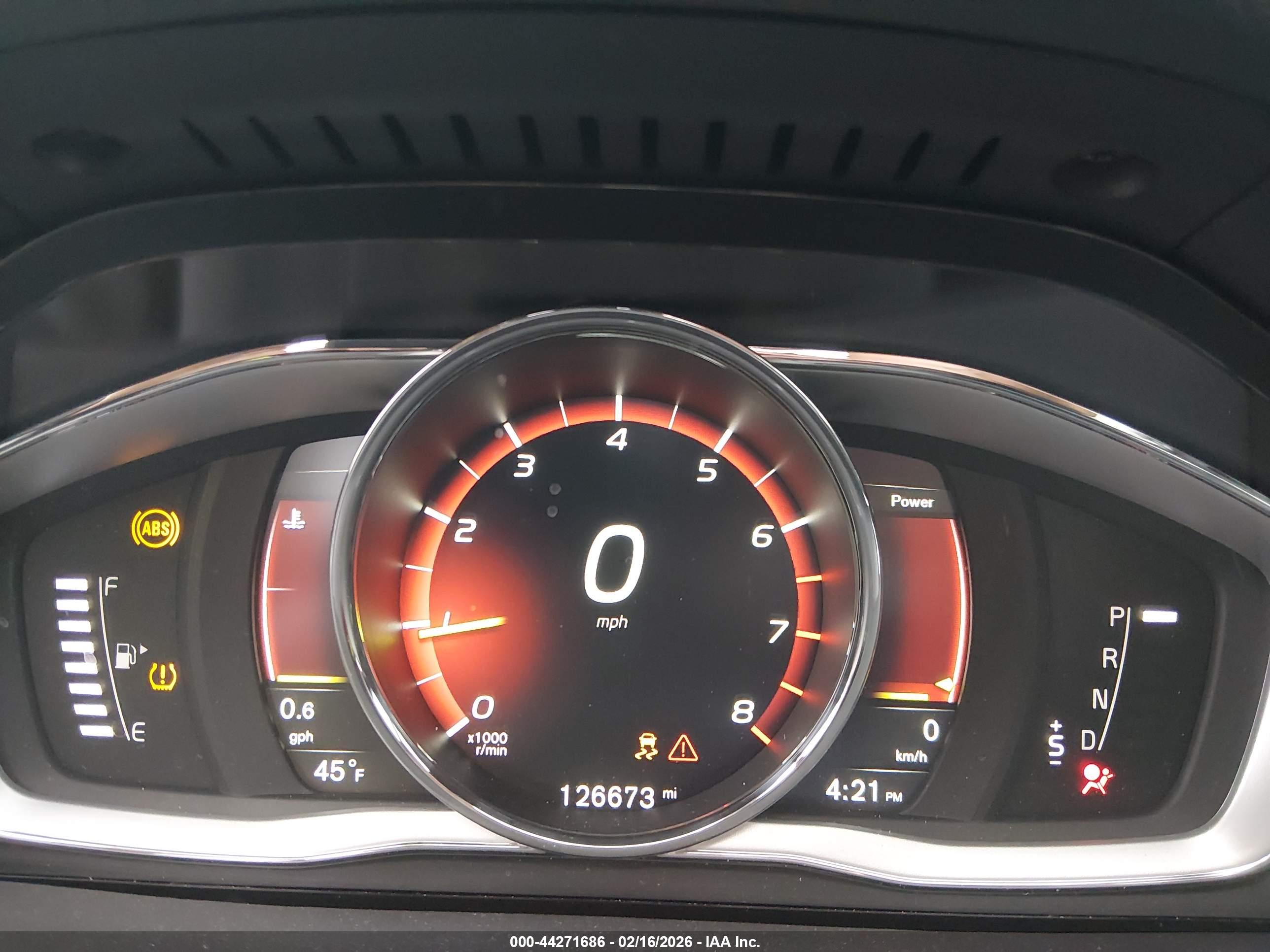 VOLVO S60 image 7