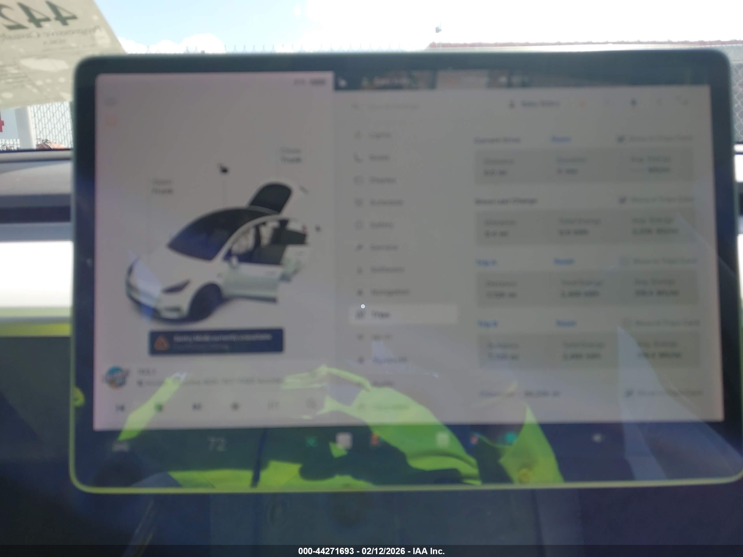 TESLA MODEL image 7