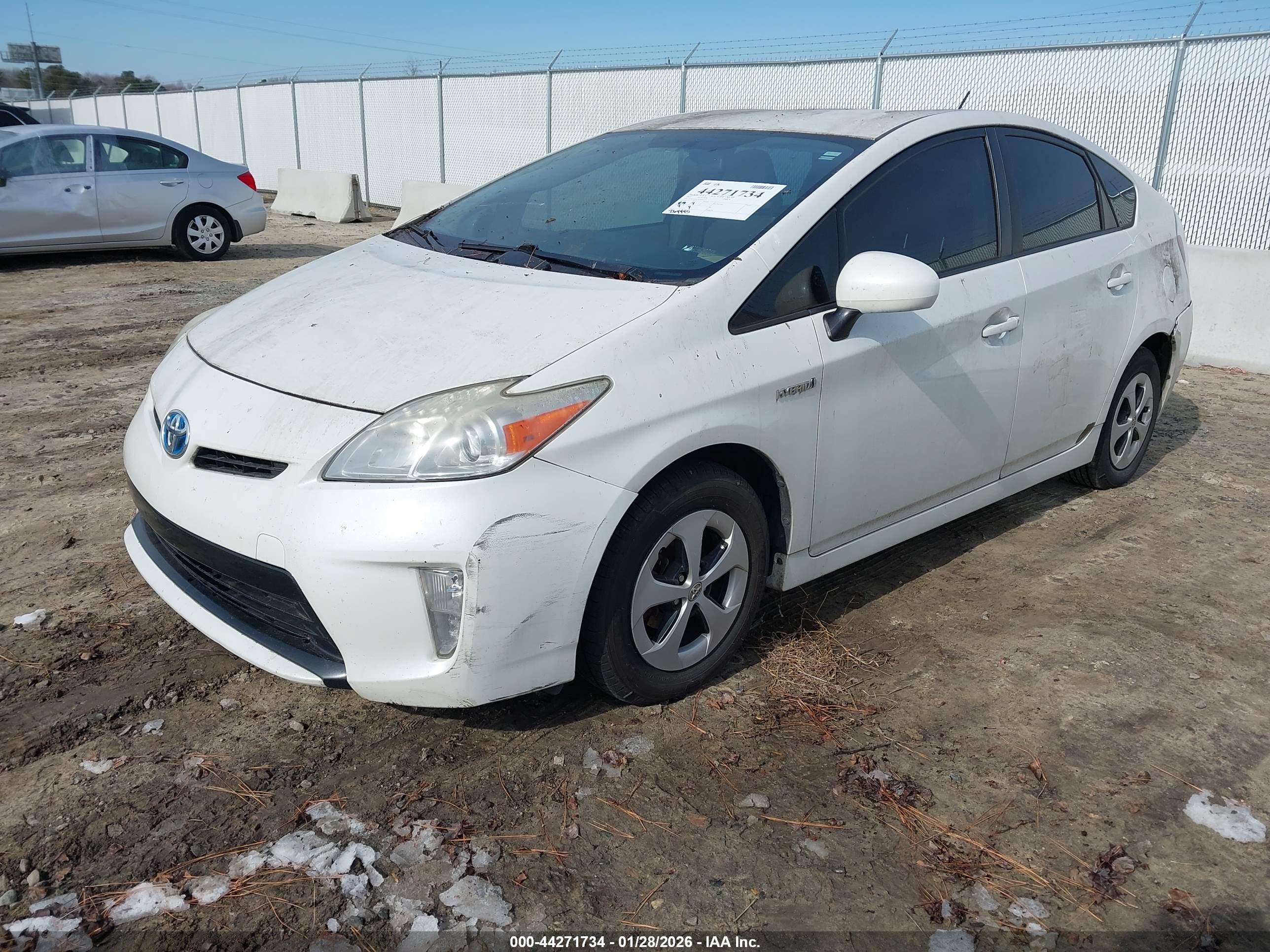 TOYOTA PRIUS image 2