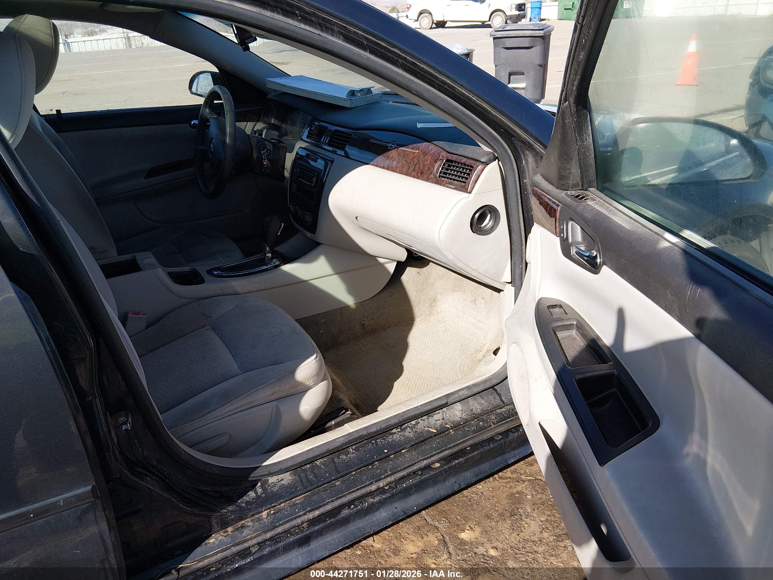CHEVROLET IMPALA image 5
