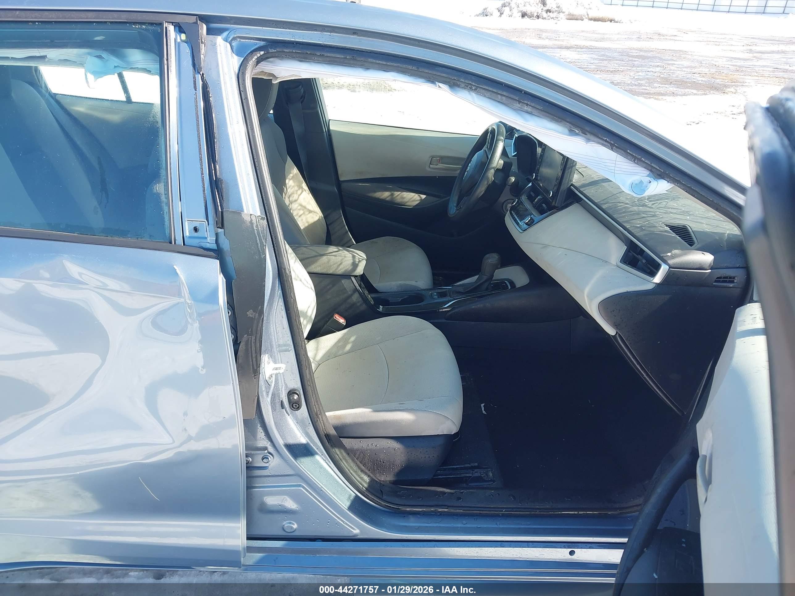TOYOTA COROLLA image 5