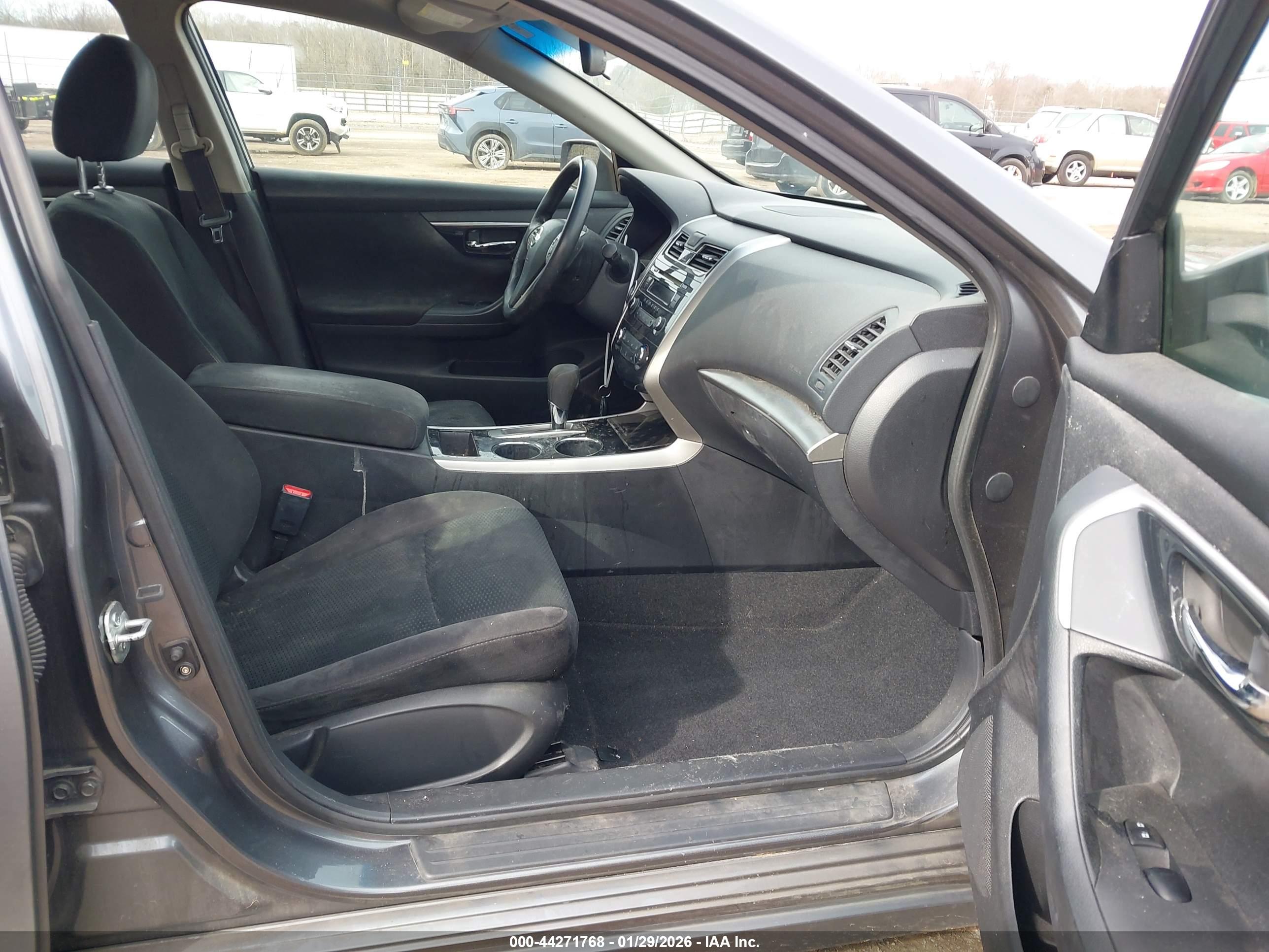 NISSAN ALTIMA image 5