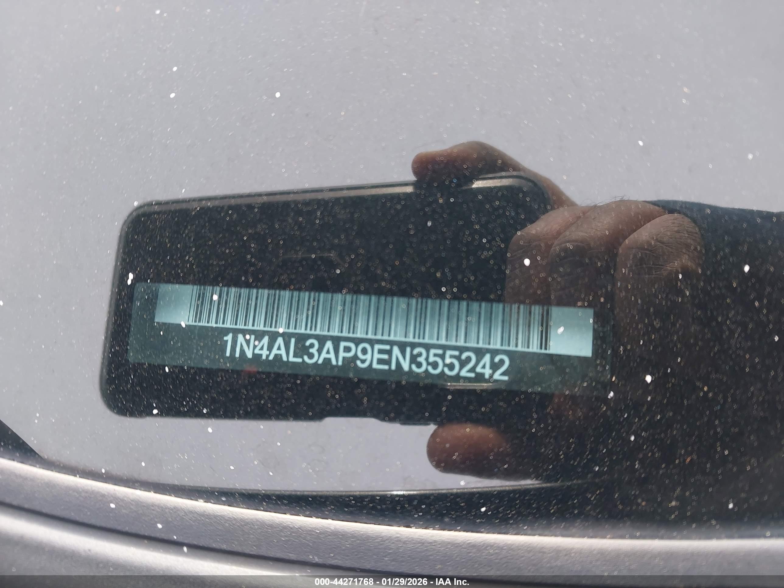 NISSAN ALTIMA image 9