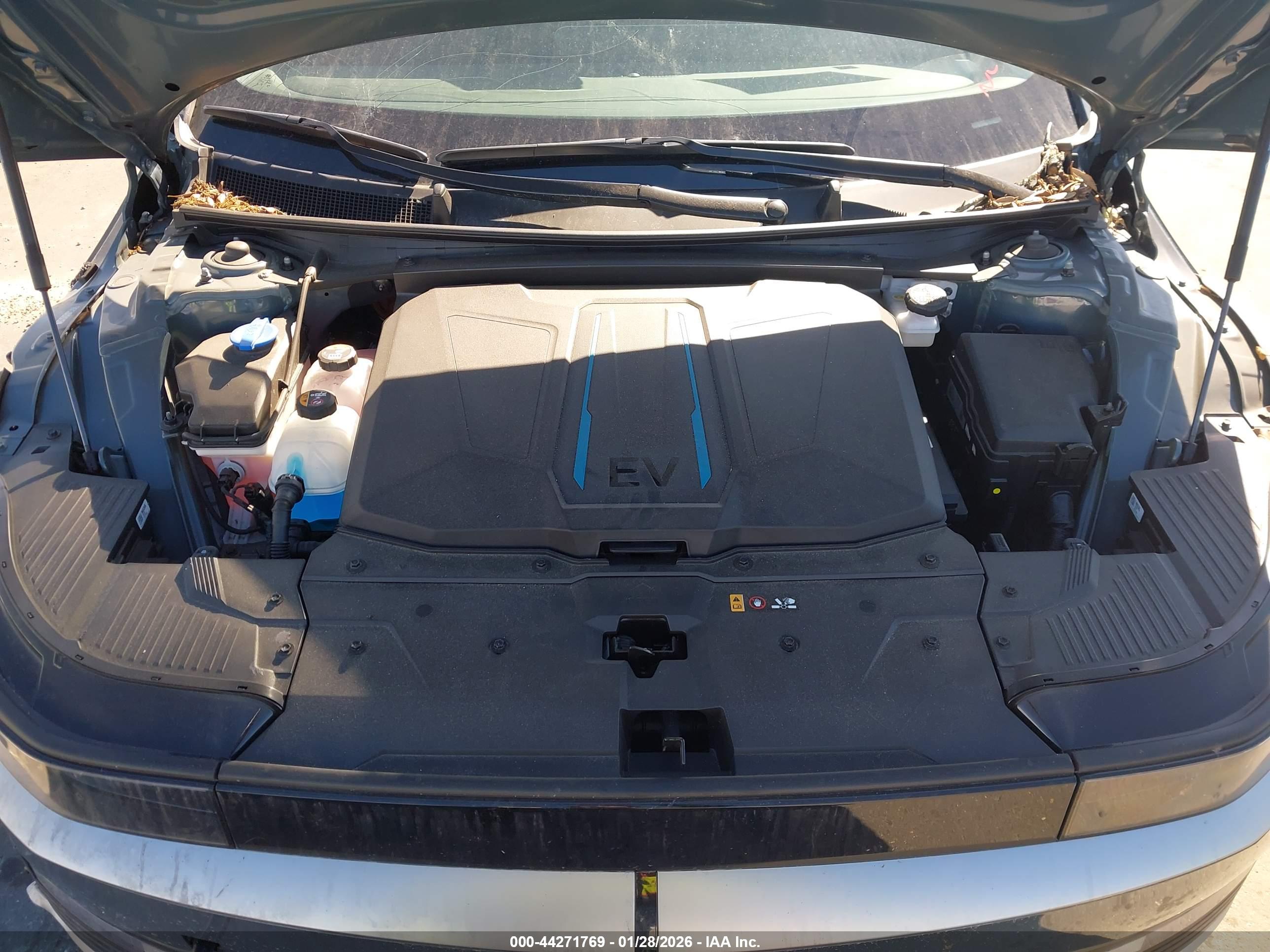 HYUNDAI IONIQ image 10