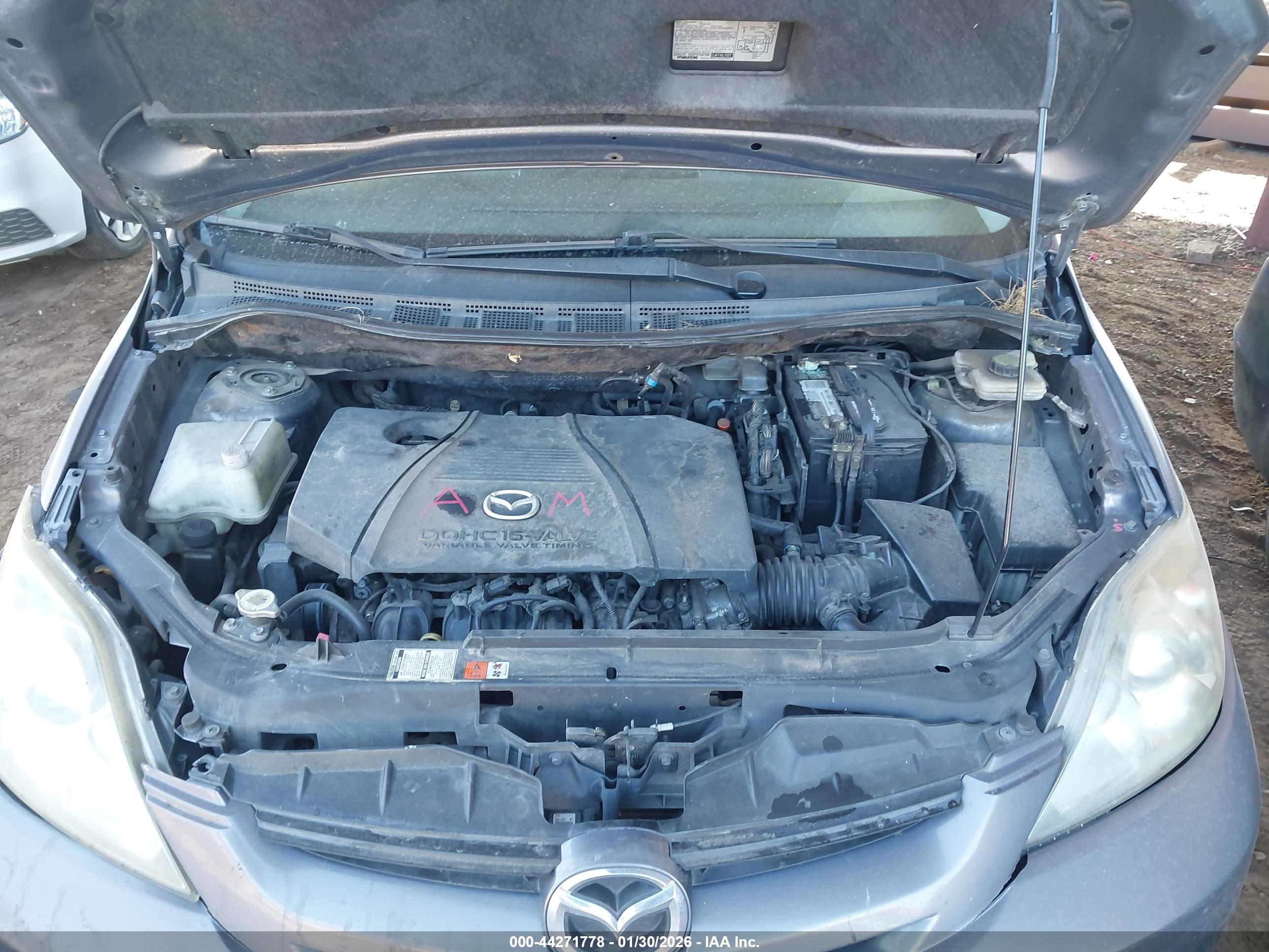 MAZDA 5 image 10